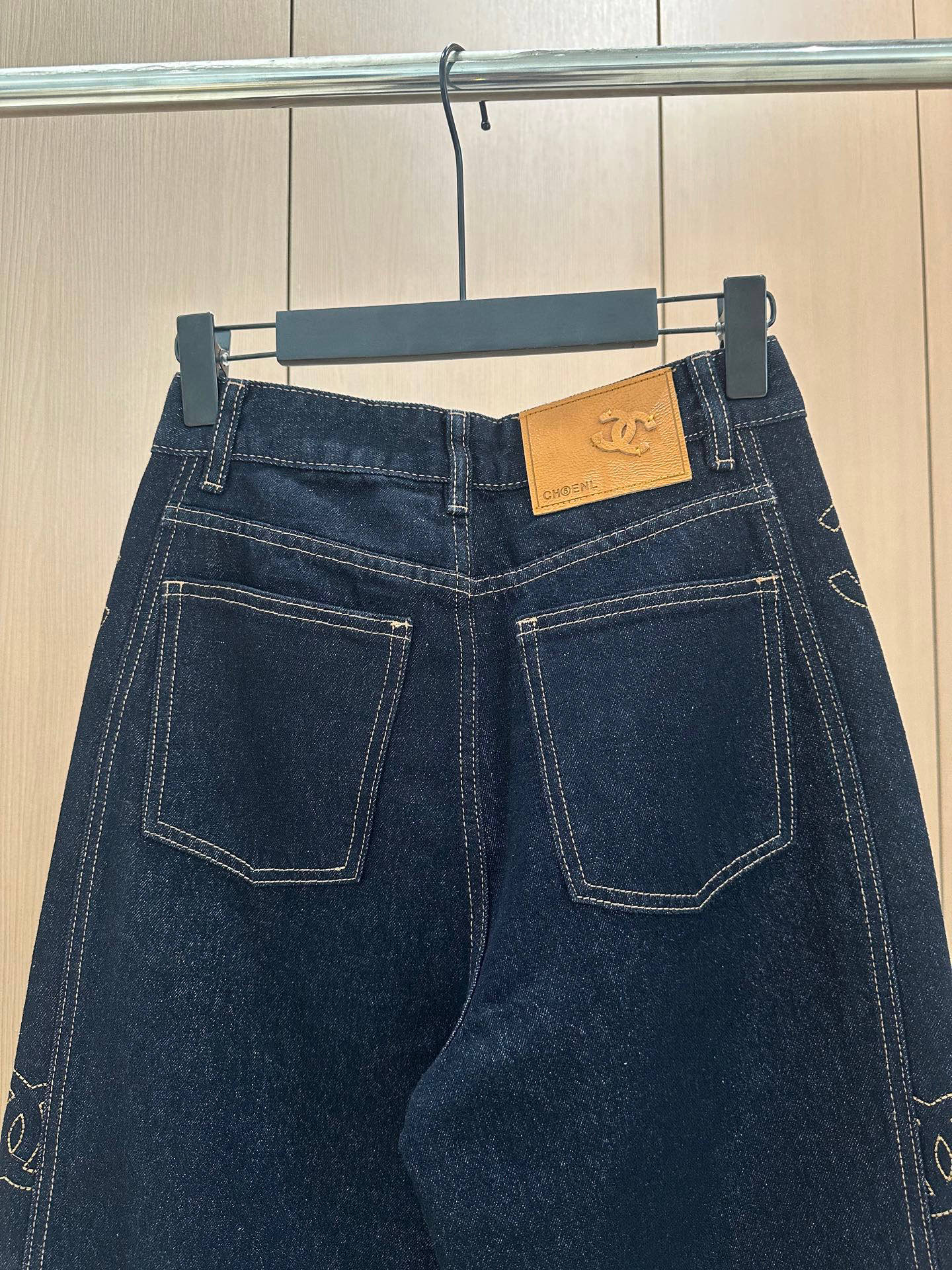 🛒𝐍𝐄𝐖 · 𝟐𝟎𝟐5/爆款现货设计师 原创｜2025新款侧边刺绣牛仔裤定制YB斜纹棉牛仔材质 工艺洗水