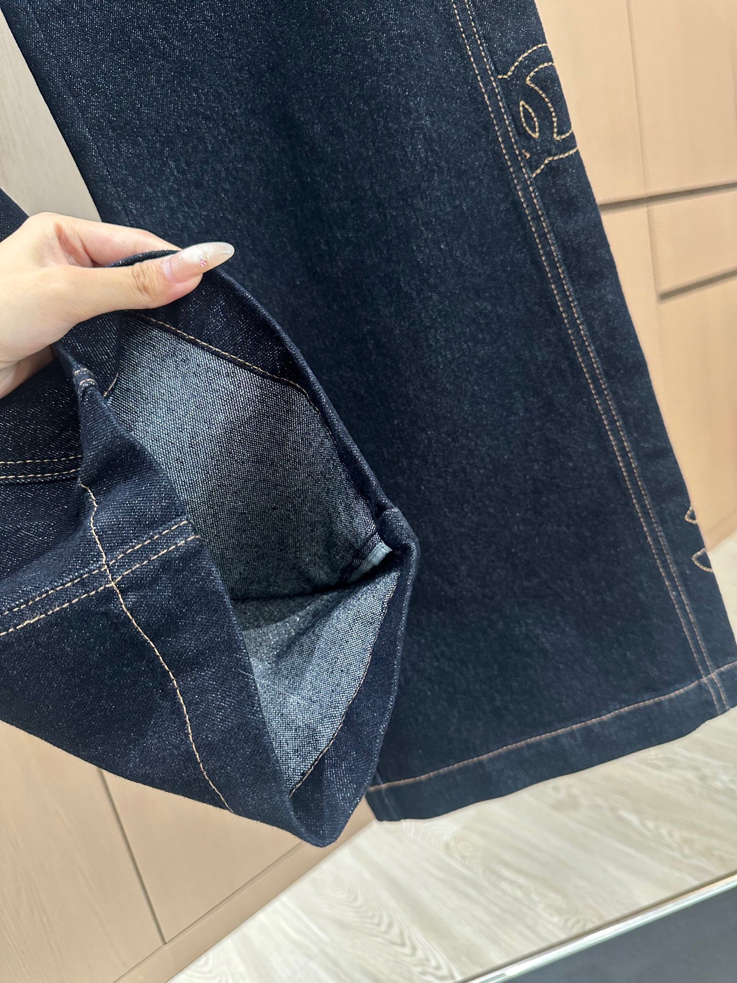 🛒𝐍𝐄𝐖 · 𝟐𝟎𝟐5/爆款现货设计师 原创｜2025新款侧边刺绣牛仔裤定制YB斜纹棉牛仔材质 工艺洗水