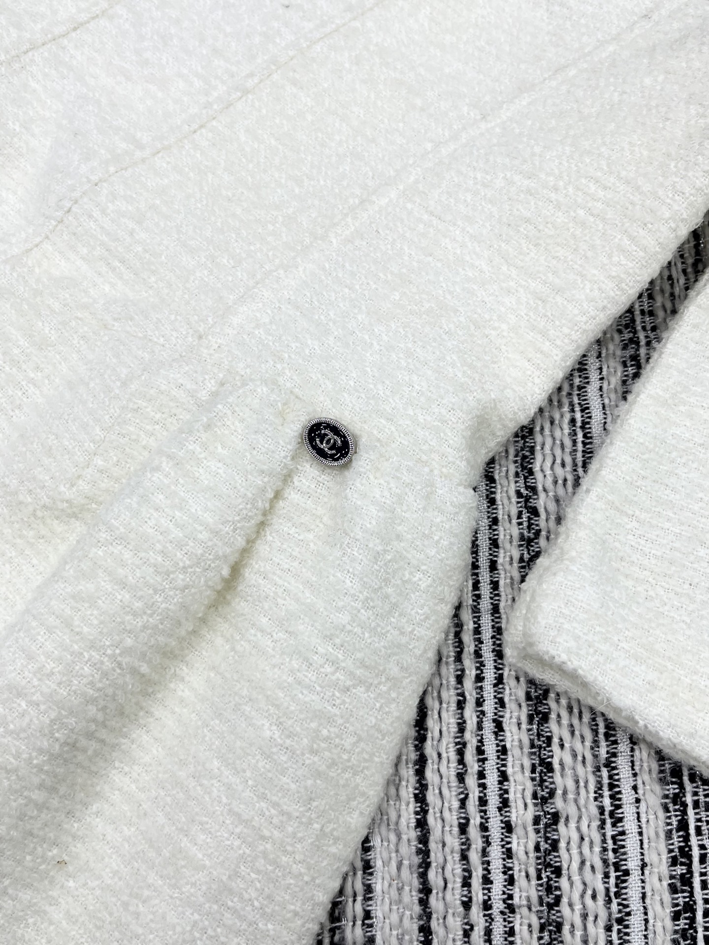 🛒𝐍𝐄𝐖 · 𝟐𝟎𝟐5/爆款现货【原版定制】Chan*｜2025新品编织粗花呢大圆领连衣裙定制YB进口材