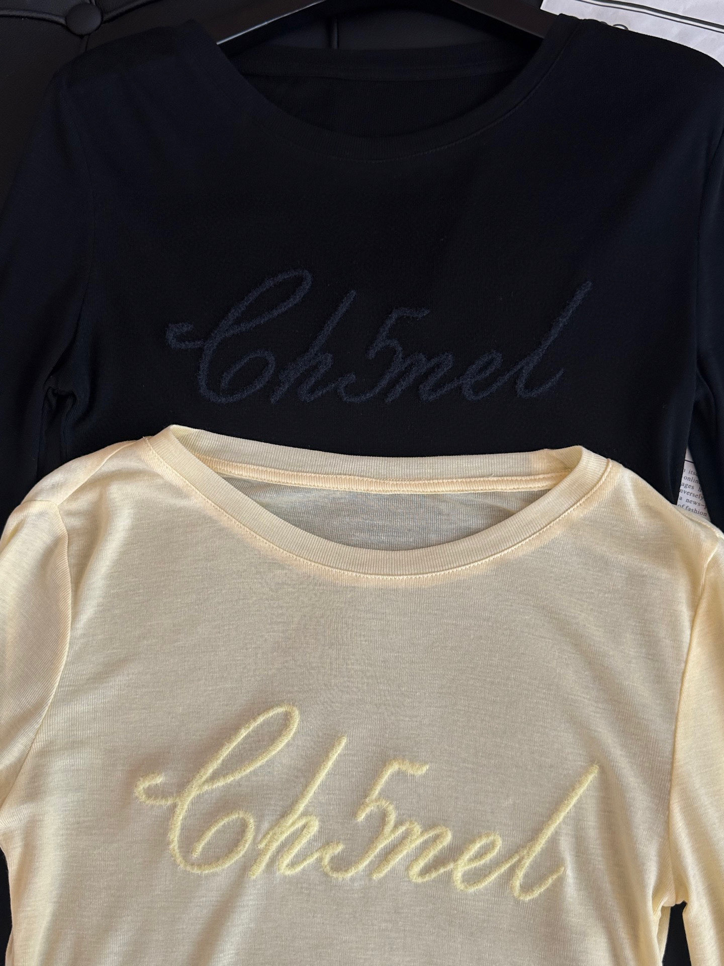 🛒𝐍𝐄𝐖 · 𝟐𝟎𝟐5/爆款现货设计师 原创｜2025新款天丝羊毛打底衫云感舒适的系列！上身的触感谁穿谁