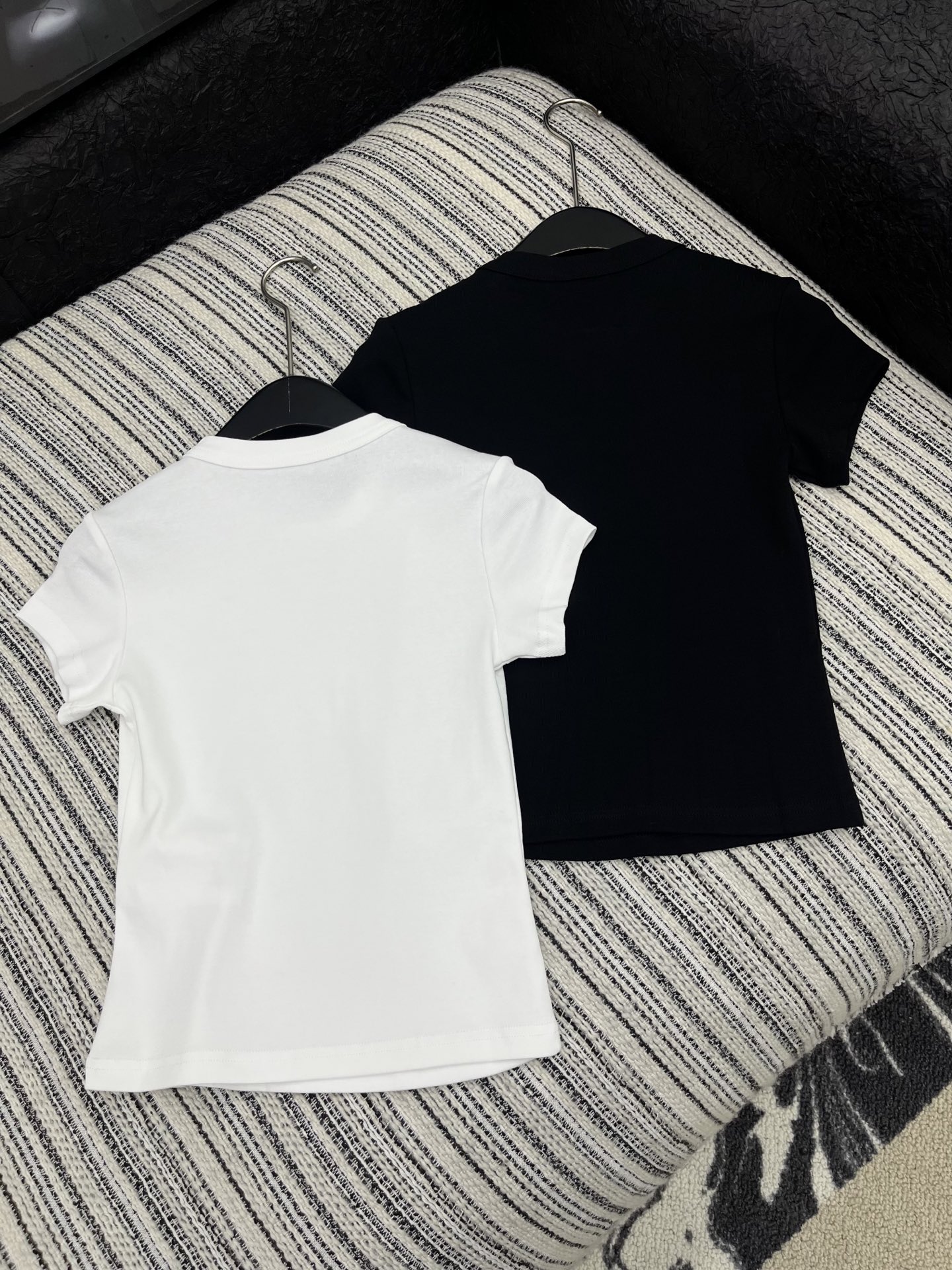 🛒𝐍𝐄𝐖 · 𝟐𝟎𝟐5/爆款现货【原版定制】 Alex*｜2025早秋新品圆领短版短袖𝑇𝑒𝑒定制YB棉材