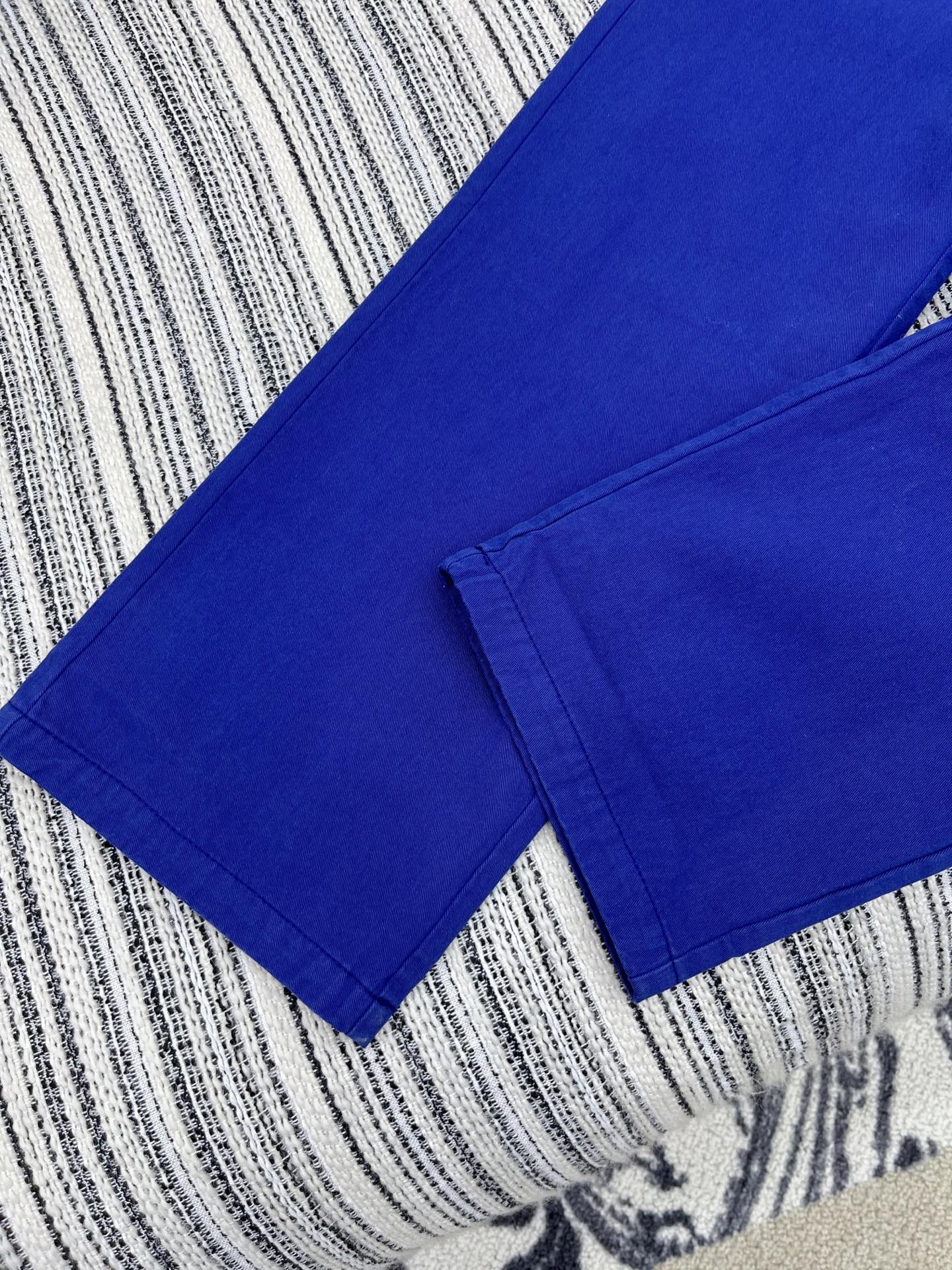 🛒𝐍𝐄𝐖 · 𝟐𝟎𝟐5/爆款现货【原版定制】The Row｜25早秋新款纯色花边拼接休闲裤经典的色系，视