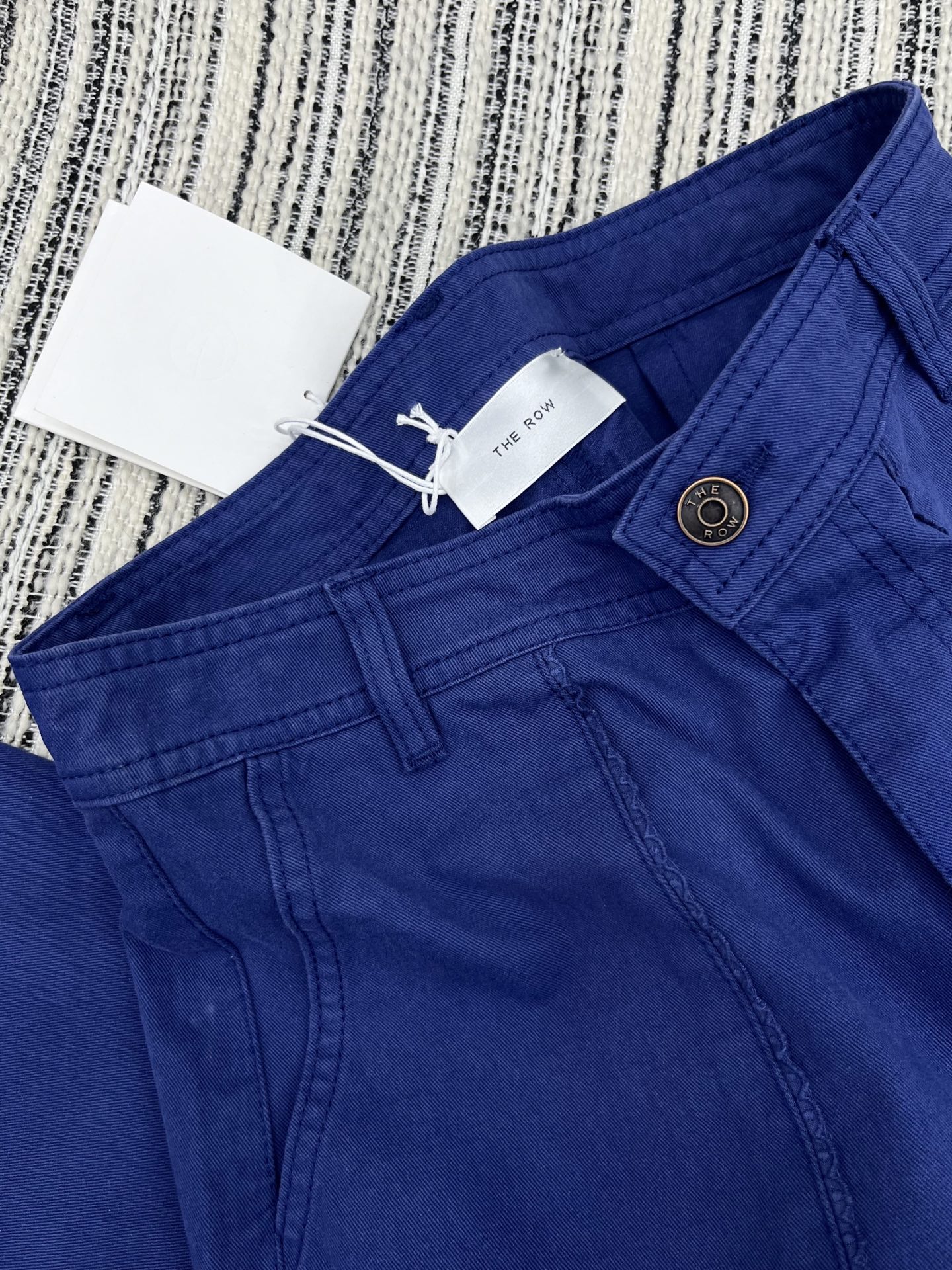 🛒𝐍𝐄𝐖 · 𝟐𝟎𝟐5/爆款现货【原版定制】The Row｜25早秋新款纯色花边拼接休闲裤经典的色系，视