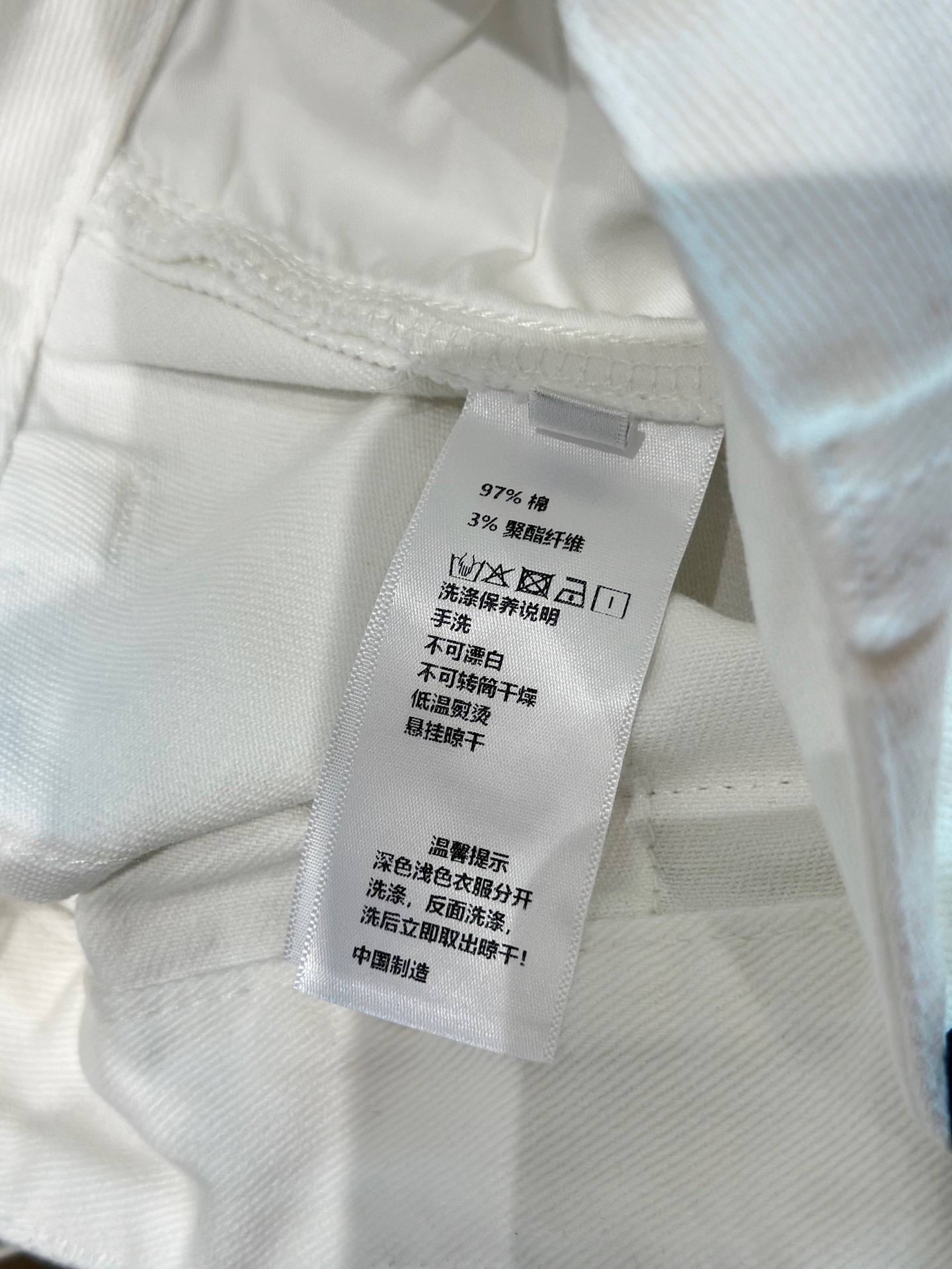 🛒𝐍𝐄𝐖 · 𝟐𝟎𝟐5/爆款现货设计师 原创｜2025 手工珍珠装饰牛仔裤定制YB斜纹棉牛仔材质 工艺洗