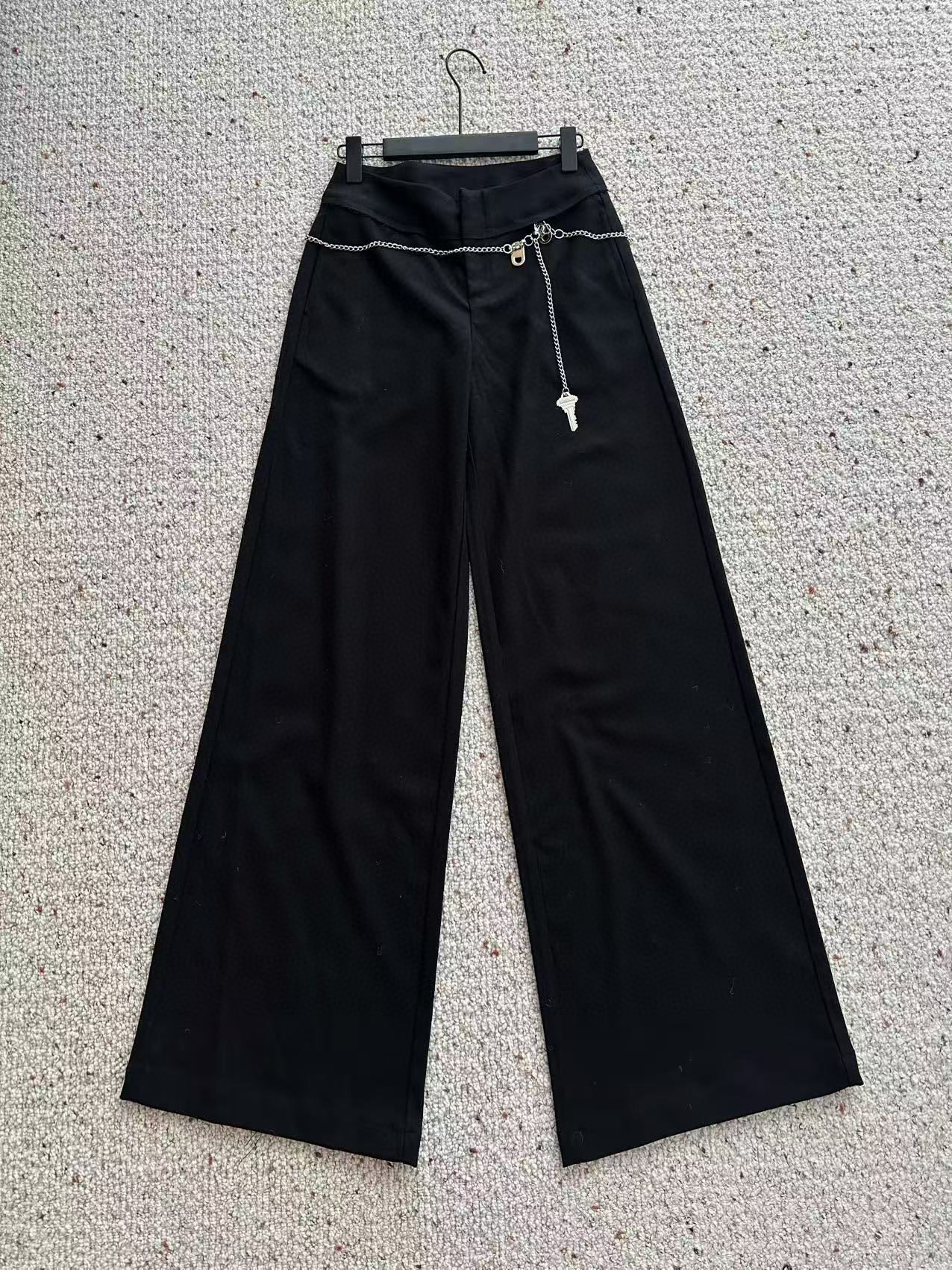 🛒𝐍𝐄𝐖 · 𝟐𝟎𝟐5/爆款现货设计师 原创｜25新款休闲西裤【带链条】颜色百搭高级 定制撞色拉线 尽显