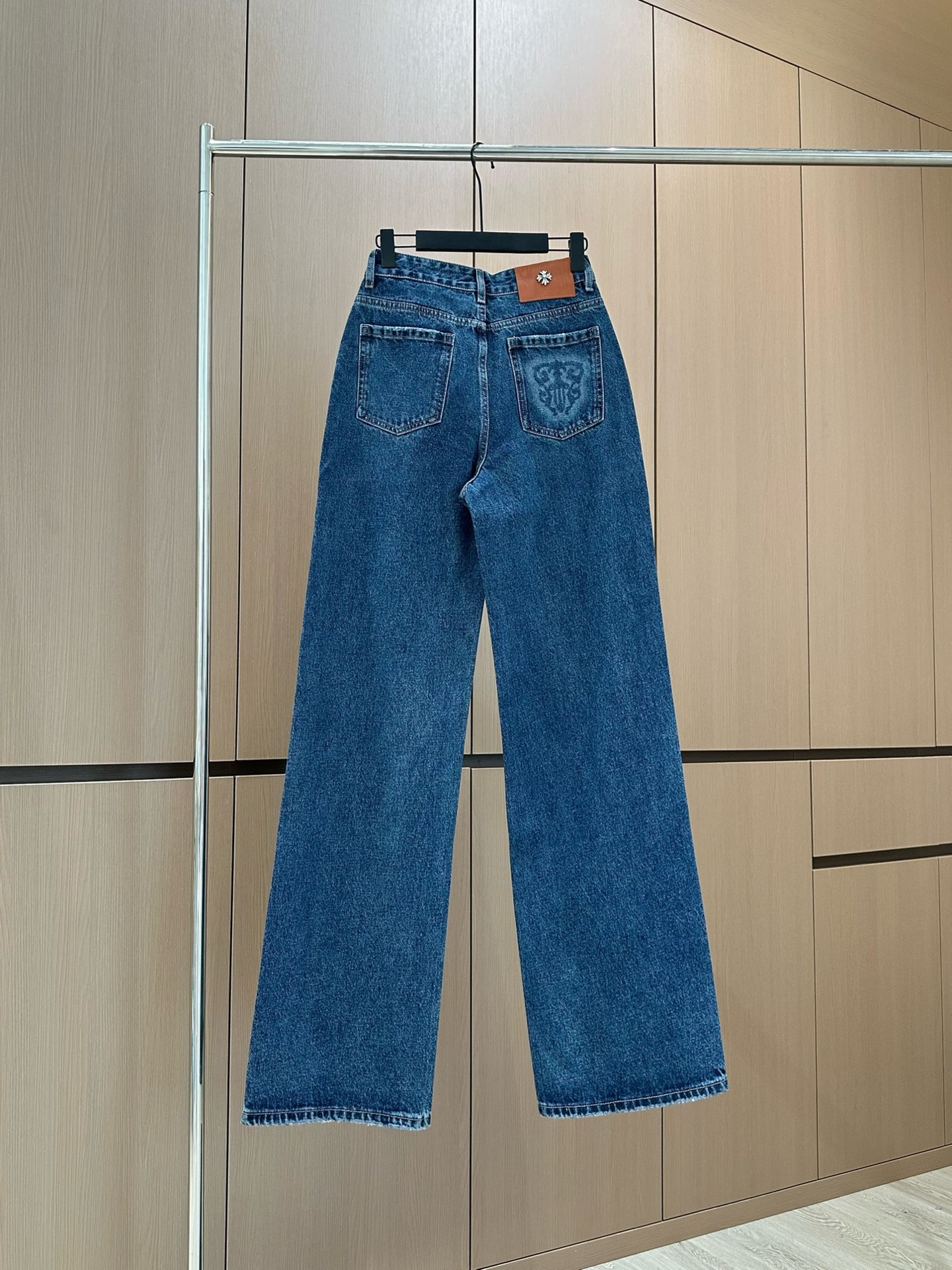 🛒𝐍𝐄𝐖 · 𝟐𝟎𝟐5/爆款现货设计师 原创｜2025 斜扣印花牛仔裤定制YB斜纹棉牛仔材质 工艺洗水处