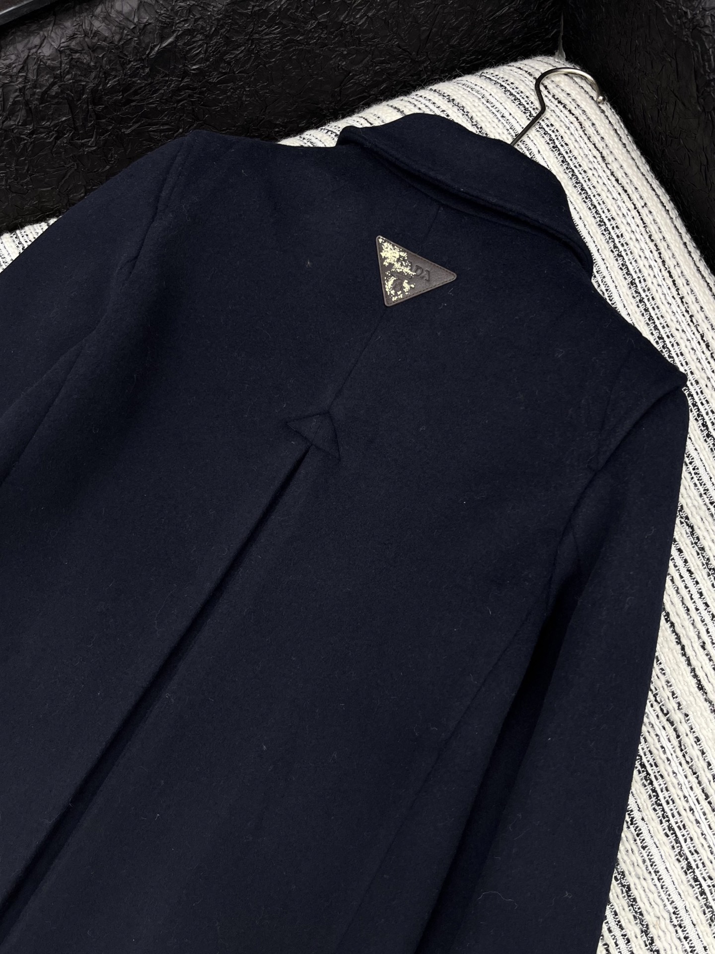 🛒𝐍𝐄𝐖 · 𝟐𝟎𝟐5/爆款现货原单品质 Prad*｜2025秋冬新品羊毛🦙长款大衣外套超级重磅！大衣中