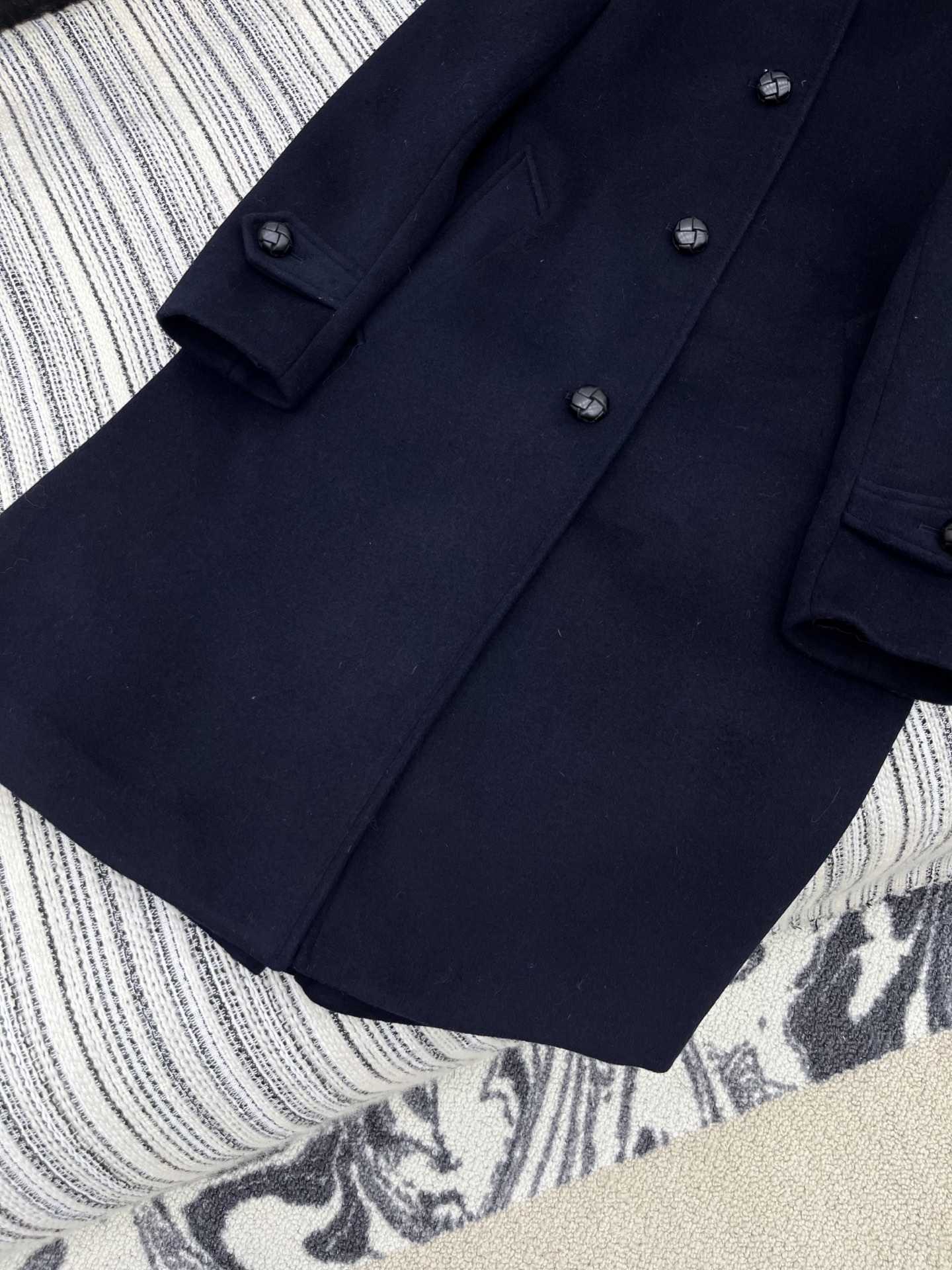 🛒𝐍𝐄𝐖 · 𝟐𝟎𝟐5/爆款现货原单品质 Prad*｜2025秋冬新品羊毛🦙长款大衣外套超级重磅！大衣中