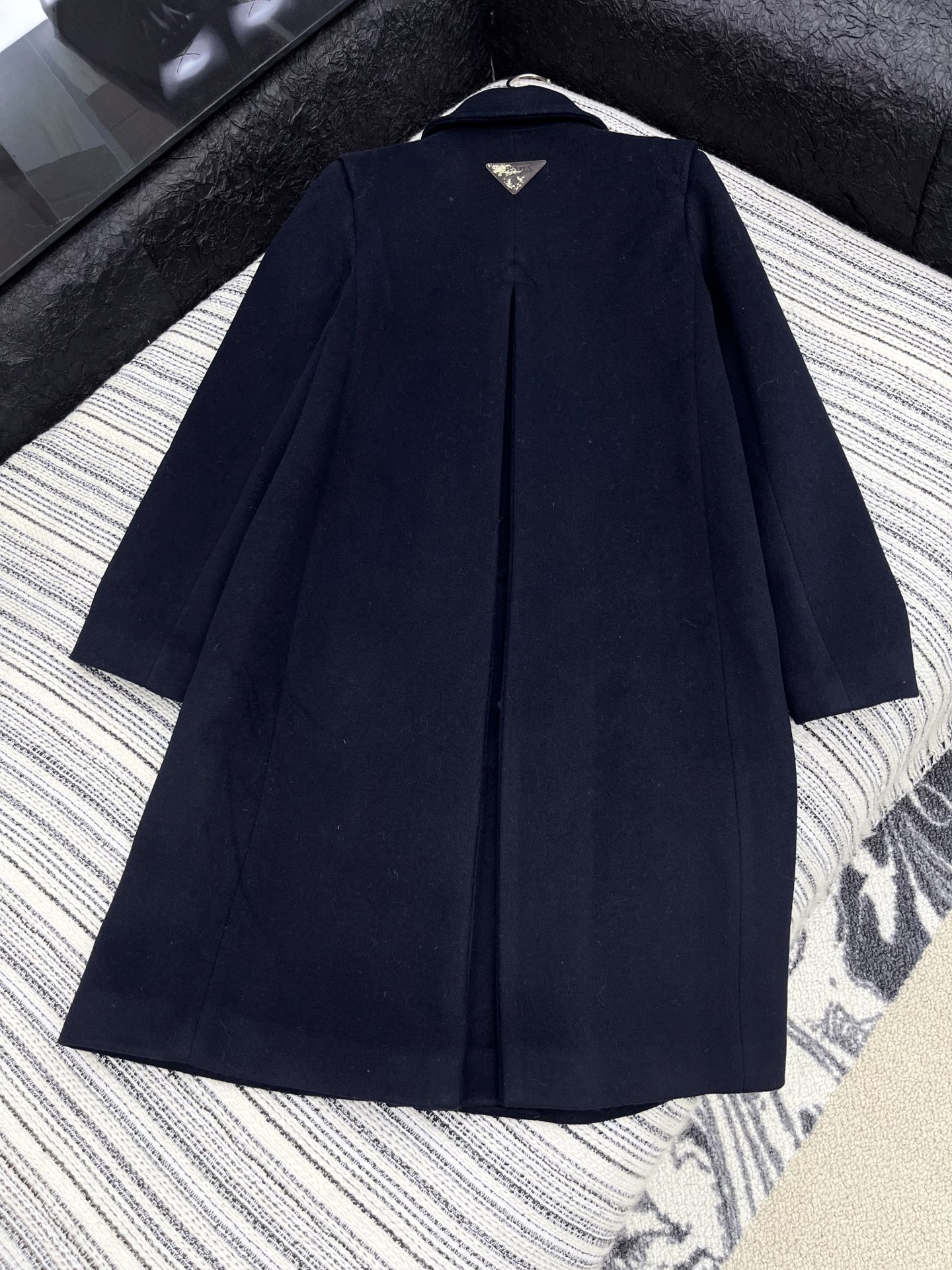 🛒𝐍𝐄𝐖 · 𝟐𝟎𝟐5/爆款现货原单品质 Prad*｜2025秋冬新品羊毛🦙长款大衣外套超级重磅！大衣中