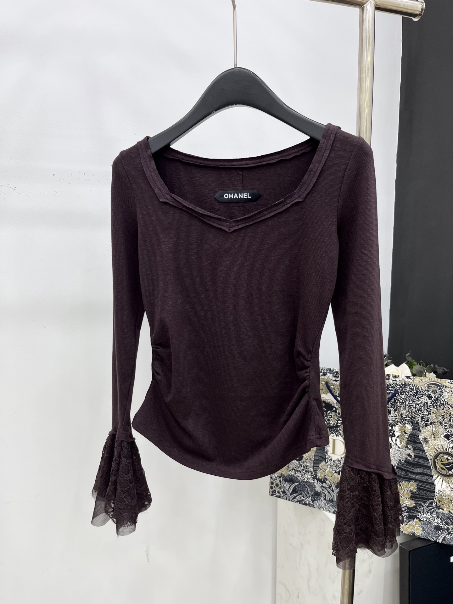 🛒𝐍𝐄𝐖 · 𝟐𝟎𝟐5/爆款现货原单品质 Chane*｜2025中古系列重工设计百搭圆领打底衫韩国进口面