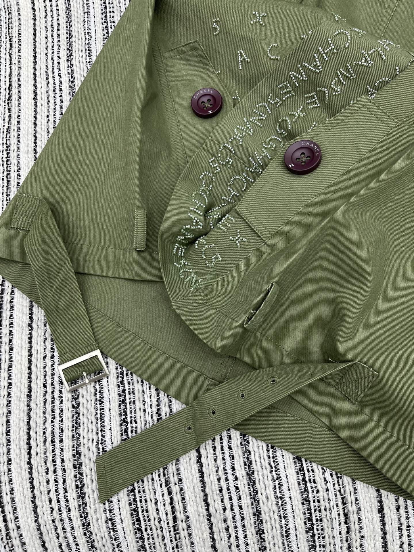 🛒𝐍𝐄𝐖 · 𝟐𝟎𝟐5/爆款现货原单品质 Chane*｜2025中古系列重工手工订珠半裙定制YB材质 舒