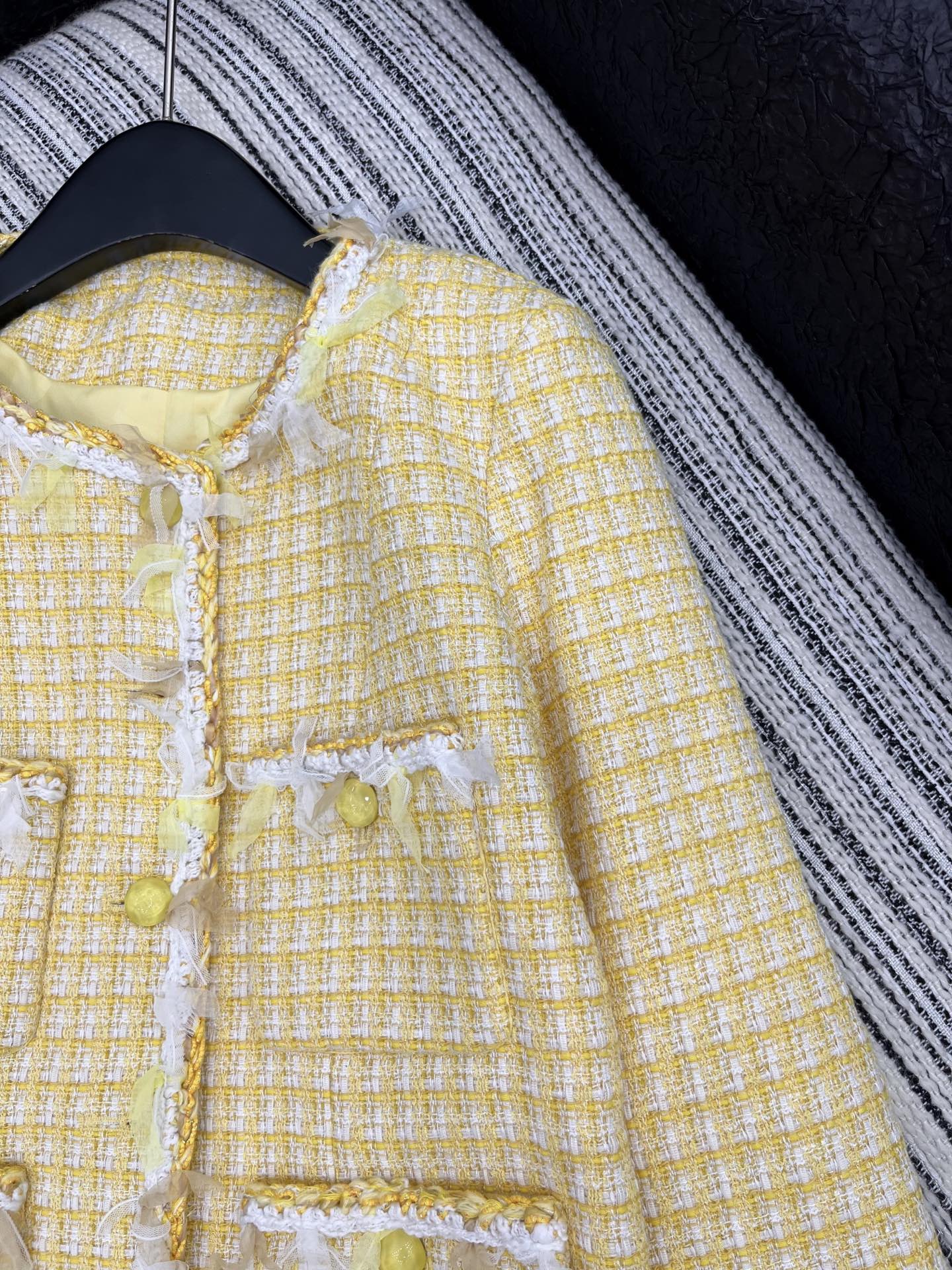 🛒𝐍𝐄𝐖 · 𝟐𝟎𝟐5/爆款现货【原版定制】Chane*｜2025新品花边编织粗花呢圆领外套定制YB进口