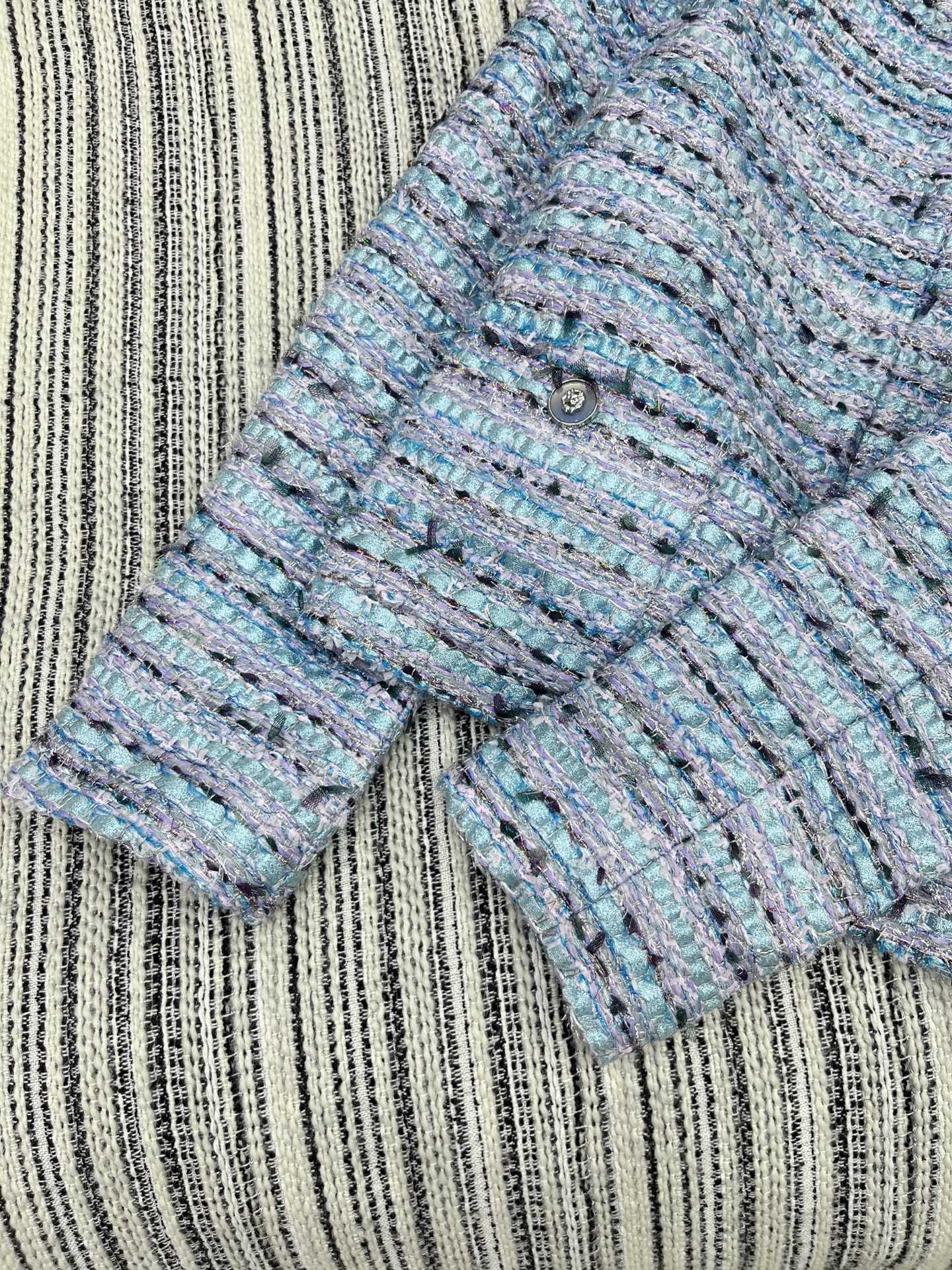 🛒𝐍𝐄𝐖 · 𝟐𝟎𝟐5/爆款现货【原版定制】Chane*｜2025新品粗花呢圆领外套定制YB进口材质 肌