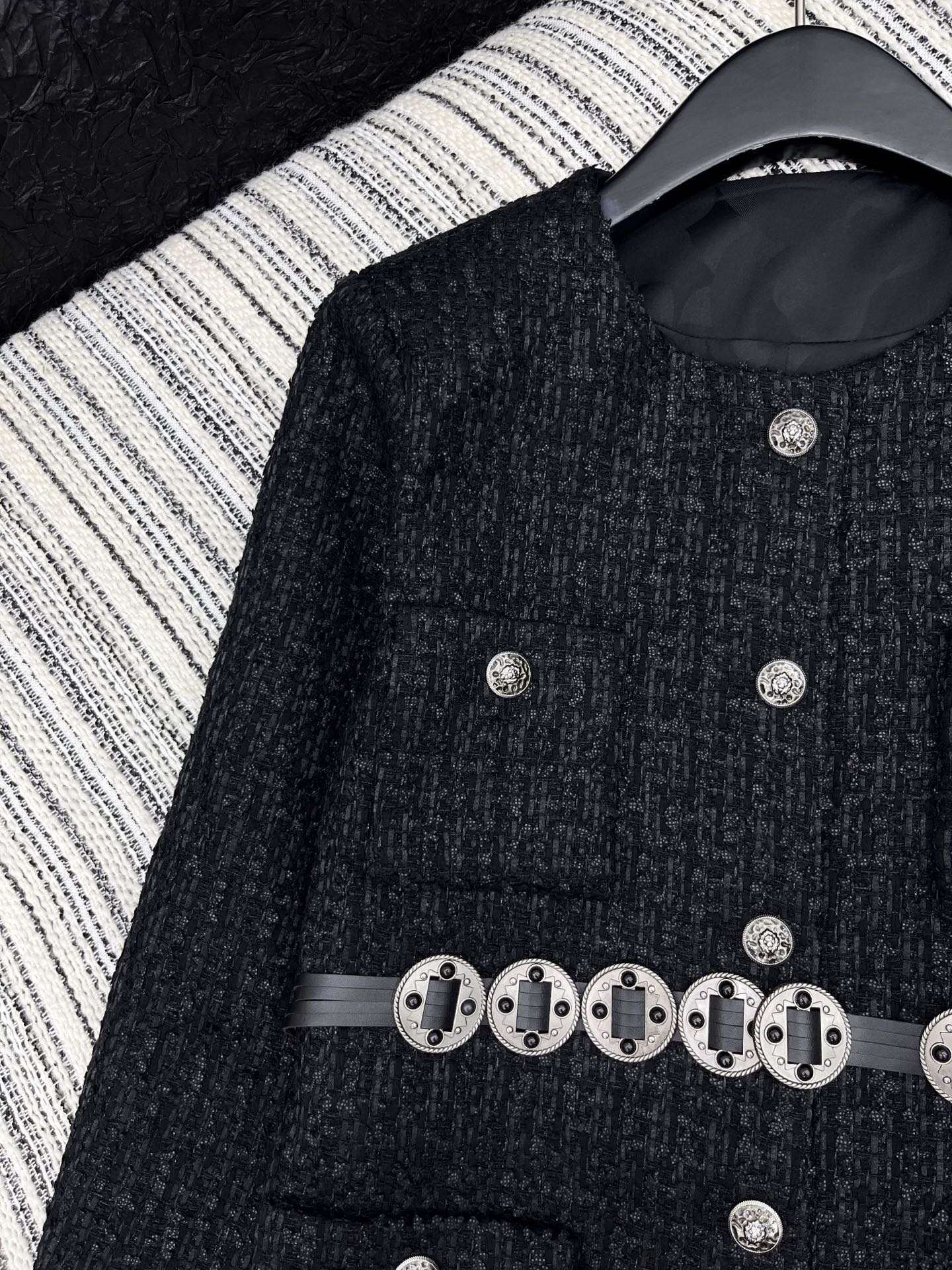 🛒𝐍𝐄𝐖 · 𝟐𝟎𝟐5/爆款现货【原版定制】Chane*｜2025新品腰带粗花呢圆领外套定制YB进口材质