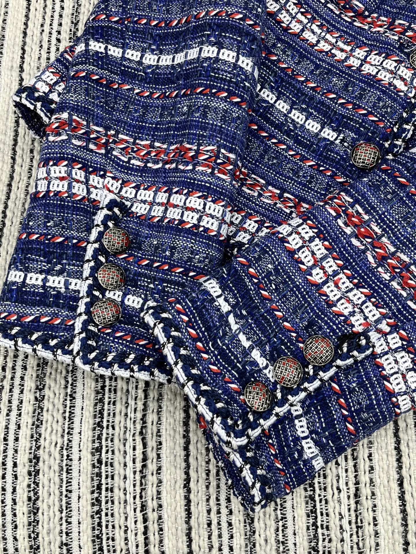 🛒𝐍𝐄𝐖 · 𝟐𝟎𝟐5/爆款现货【原版定制】Chane*｜2025新品花边编织粗花呢圆领外套定制YB进口