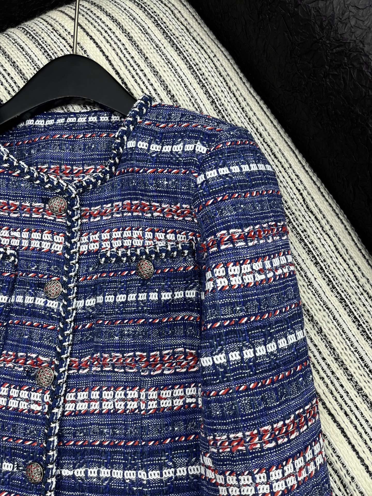 🛒𝐍𝐄𝐖 · 𝟐𝟎𝟐5/爆款现货【原版定制】Chane*｜2025新品花边编织粗花呢圆领外套定制YB进口