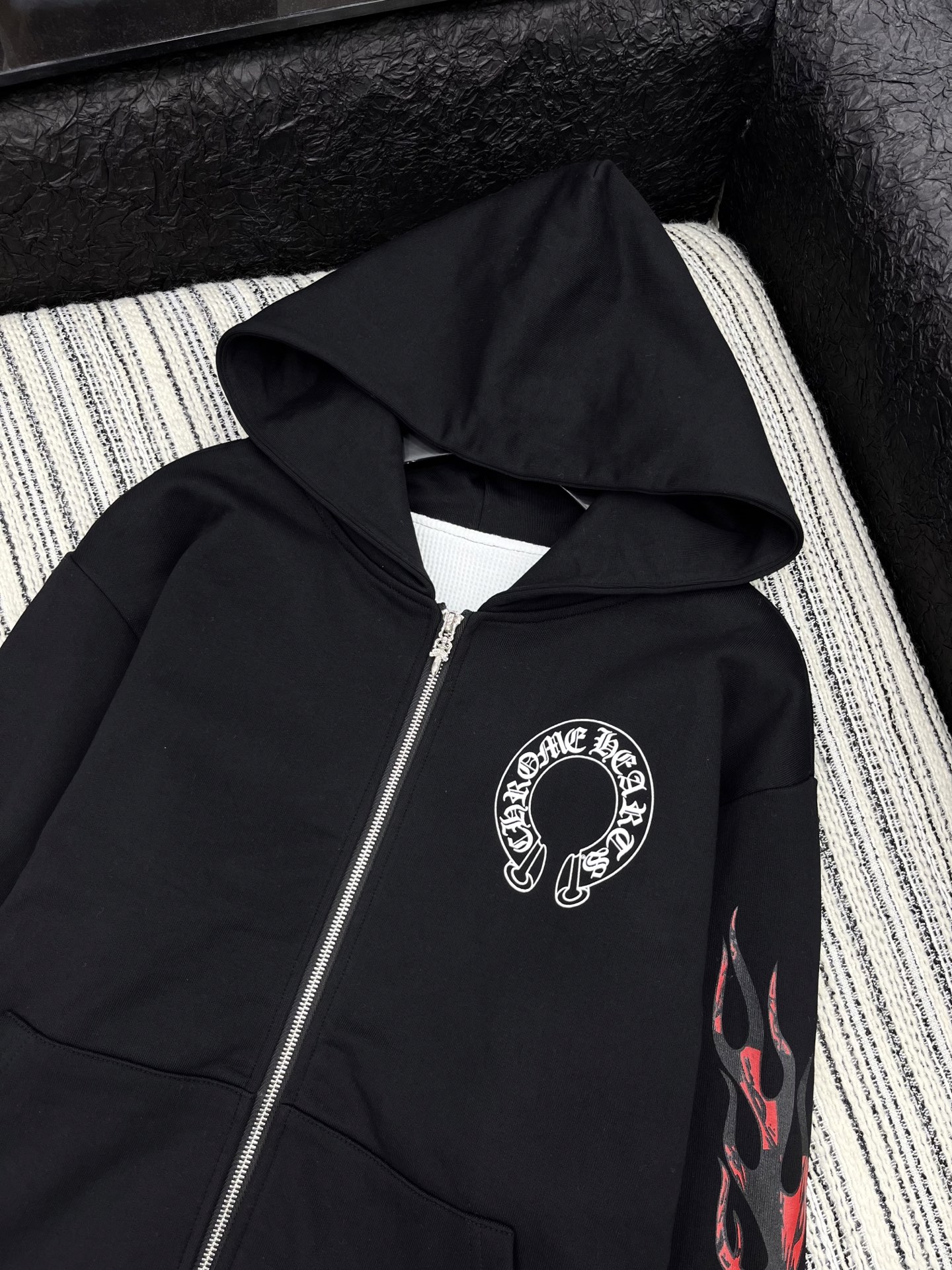 🛒𝐍𝐄𝐖 · 𝟐𝟎𝟐5/爆款现货【原版定制】克罗星｜25早秋新款拉链撞色印花外套经典的色系拼接，视觉盛宴