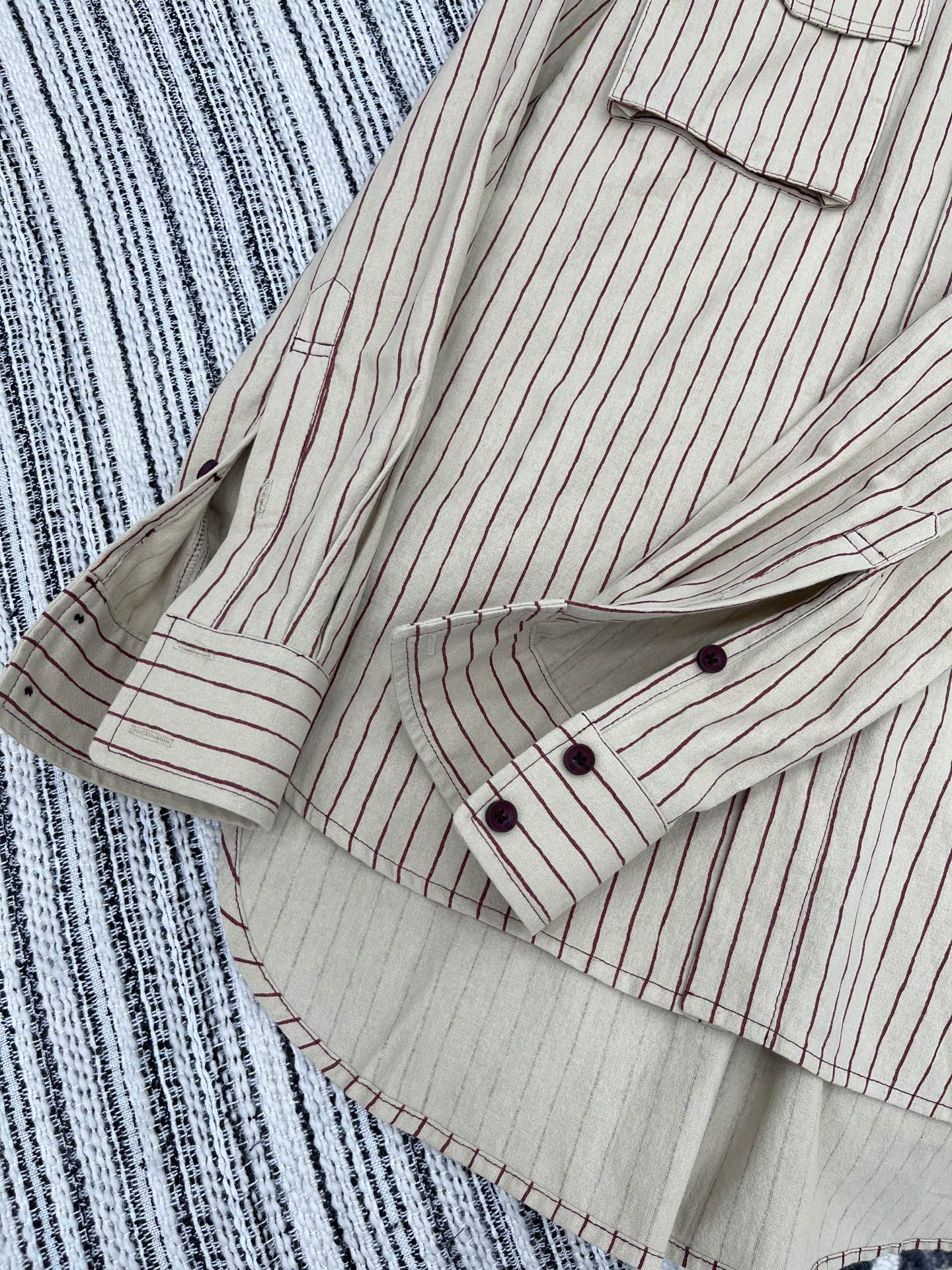 🛒𝐍𝐄𝐖 · 𝟐𝟎𝟐5/爆款现货原单品质 Chane*｜2025新品中古风重工订珠衬衫外套高订面料 定制