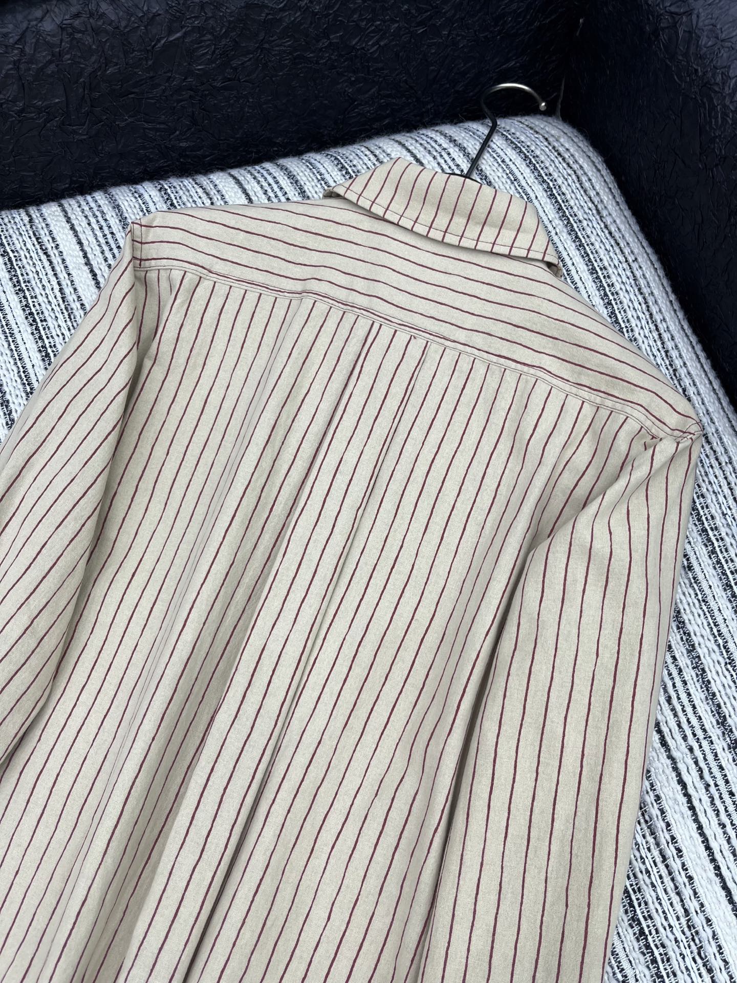 🛒𝐍𝐄𝐖 · 𝟐𝟎𝟐5/爆款现货原单品质 Chane*｜2025新品中古风重工订珠衬衫外套高订面料 定制