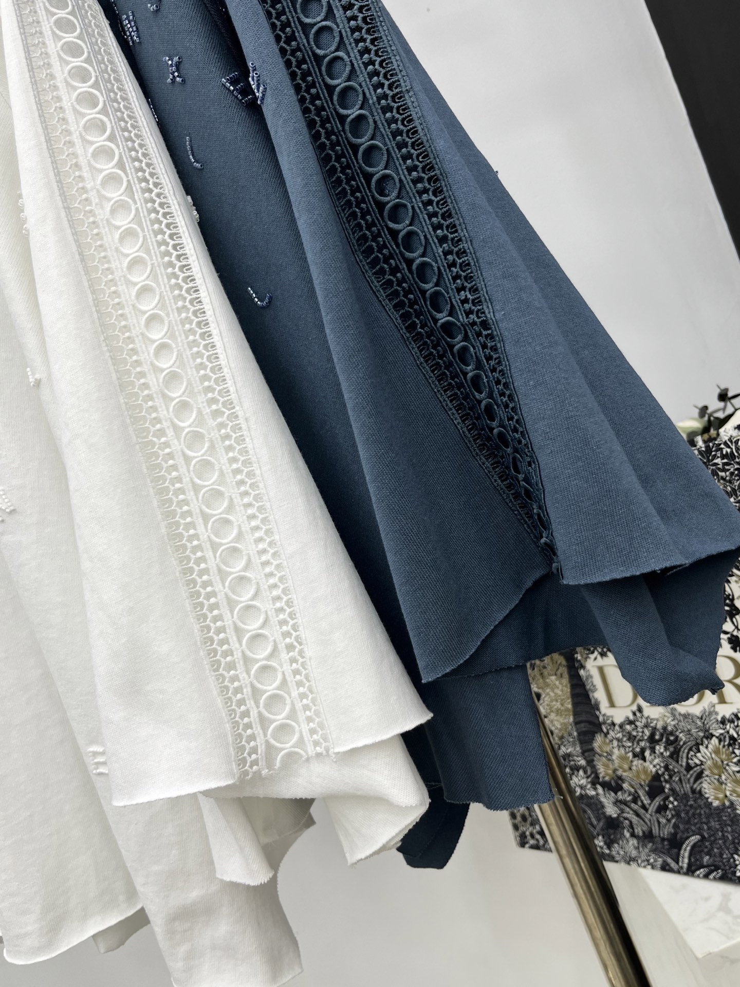 🛒𝐍𝐄𝐖 · 𝟐𝟎𝟐5/爆款现货原单品质 Chane*｜2025中古系列重工低设计百搭圆领珊瑚上衣韩国进