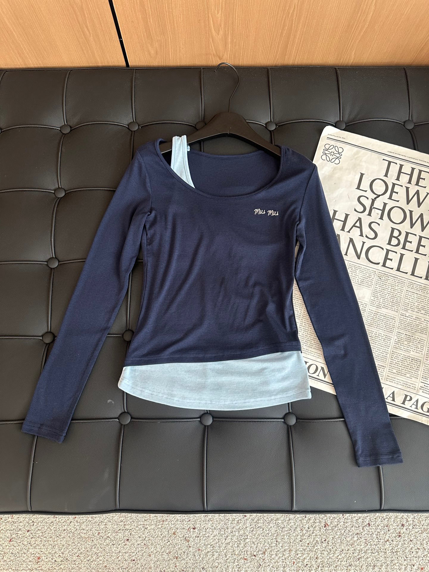 🛒𝐍𝐄𝐖 · 𝟐𝟎𝟐5/爆款现货设计师 原创｜2025新款假两件天丝打底衫云感舒适的系列！上身的触感谁穿