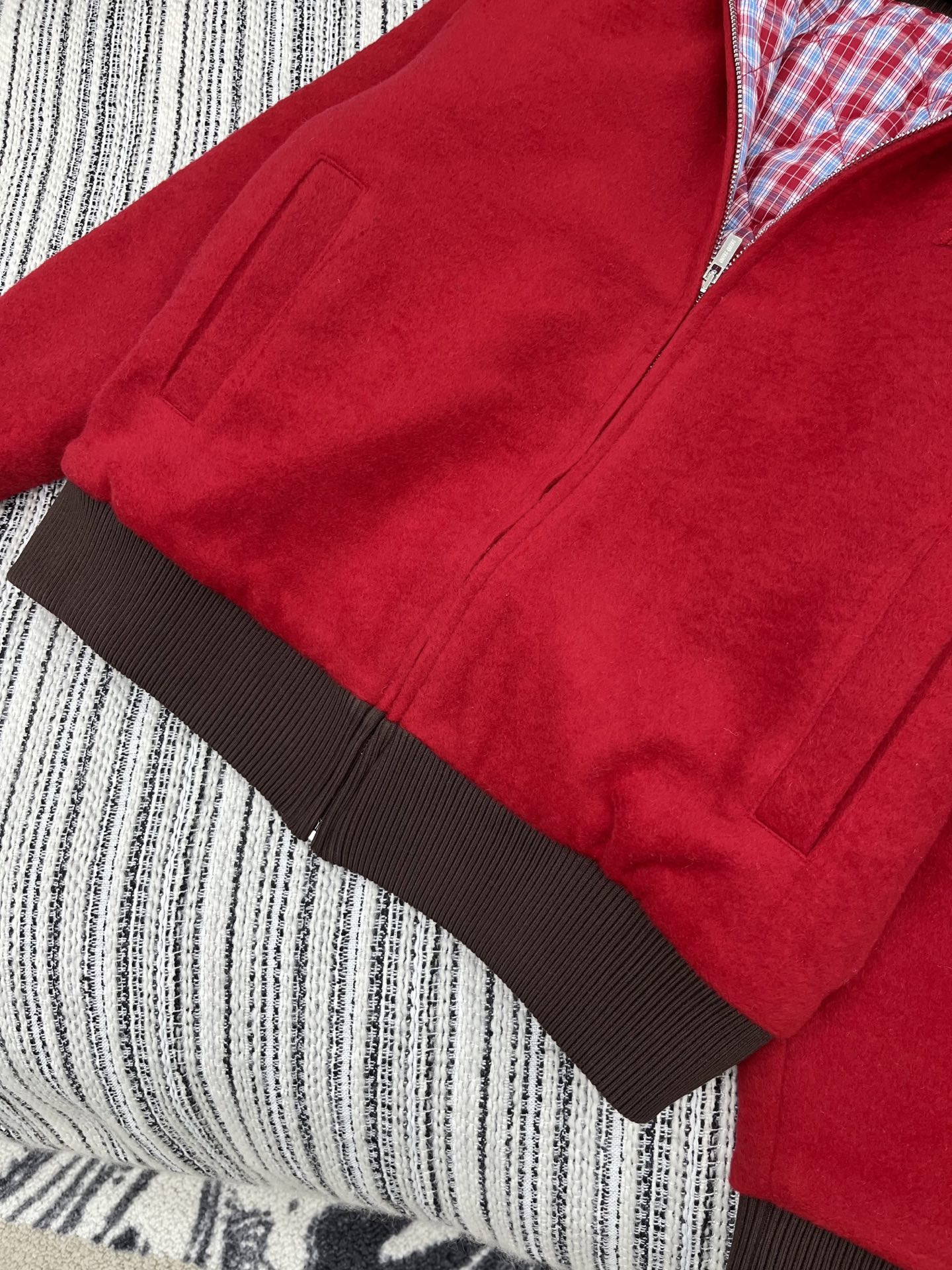 🛒𝐍𝐄𝐖 · 𝟐𝟎𝟐5/爆款现货原单品质 Miu Mi*｜25秋冬新品 撞色拼接立领毛呢外套＞＞本款外套