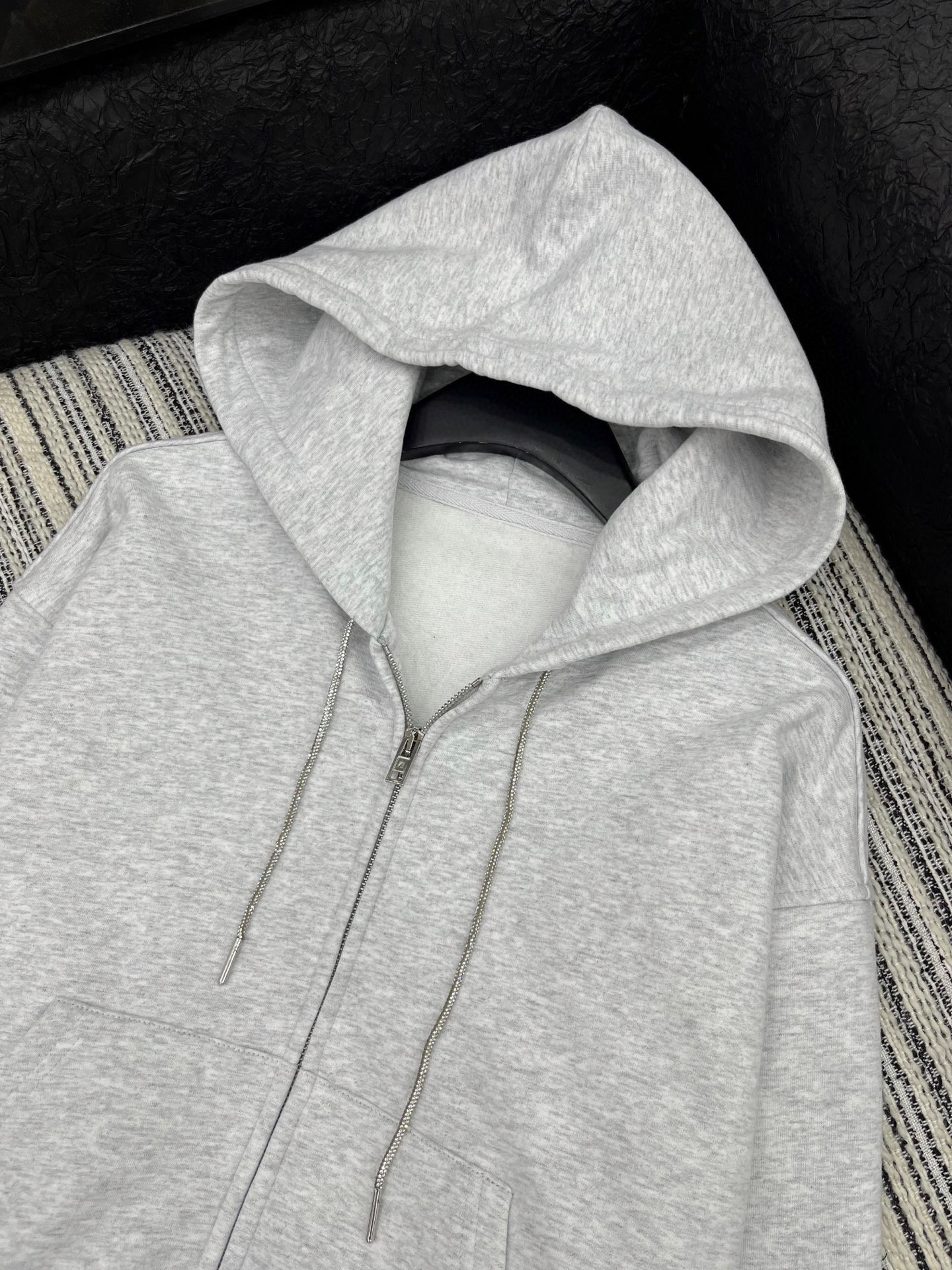 🛒𝐍𝐄𝐖 · 𝟐𝟎𝟐5/爆款现货【原版定制】Alex*｜25秋冬新品套装高端定制棉质螺纹带帽加绒卫衣外套