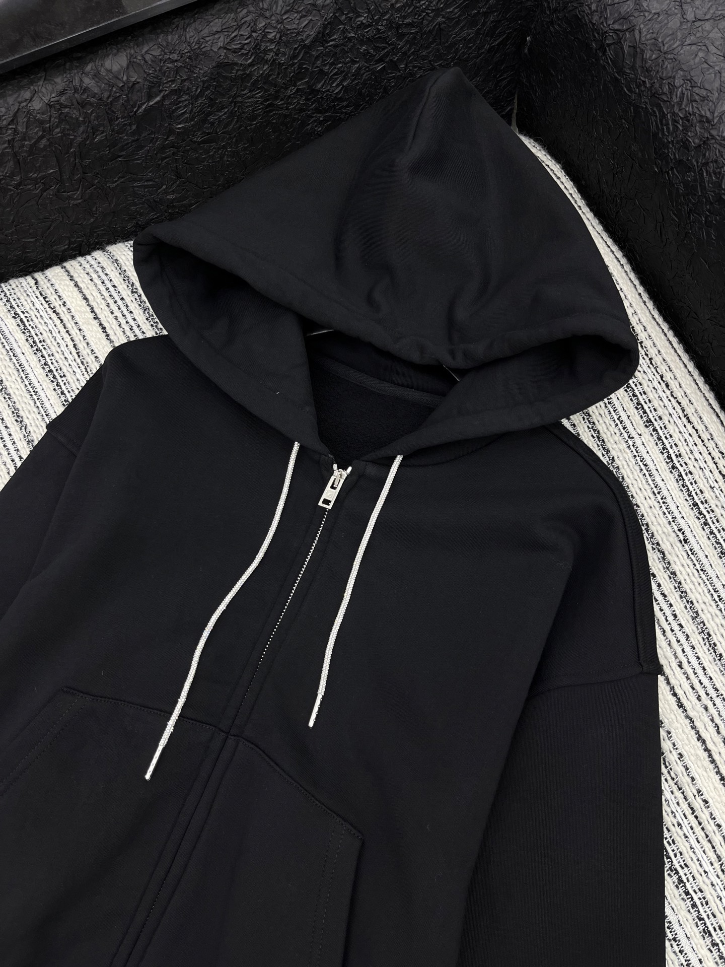 🛒𝐍𝐄𝐖 · 𝟐𝟎𝟐5/爆款现货【原版定制】Alex*｜25秋冬新品套装高端定制棉质螺纹带帽加绒卫衣外套