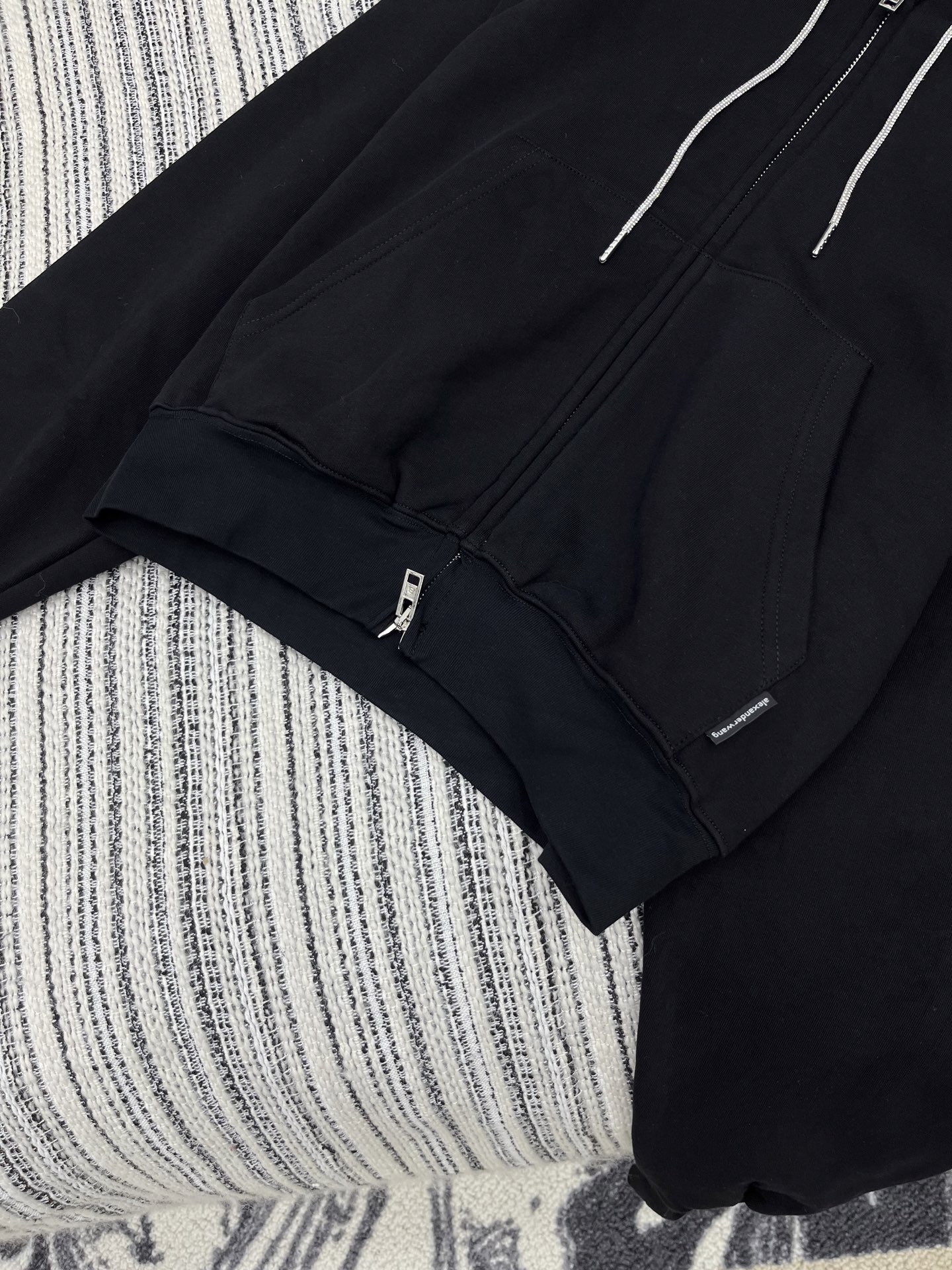 🛒𝐍𝐄𝐖 · 𝟐𝟎𝟐5/爆款现货【原版定制】Alex*｜25秋冬新品套装高端定制棉质螺纹带帽加绒卫衣外套