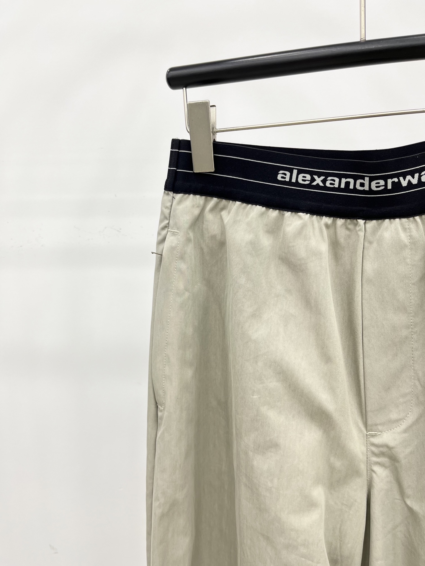 🛒𝐍𝐄𝐖 · 𝟐𝟎𝟐5/爆款现货原单品质 Alex*｜25新款工装式休闲裤颜色百搭高级 定制字母腰带尽显