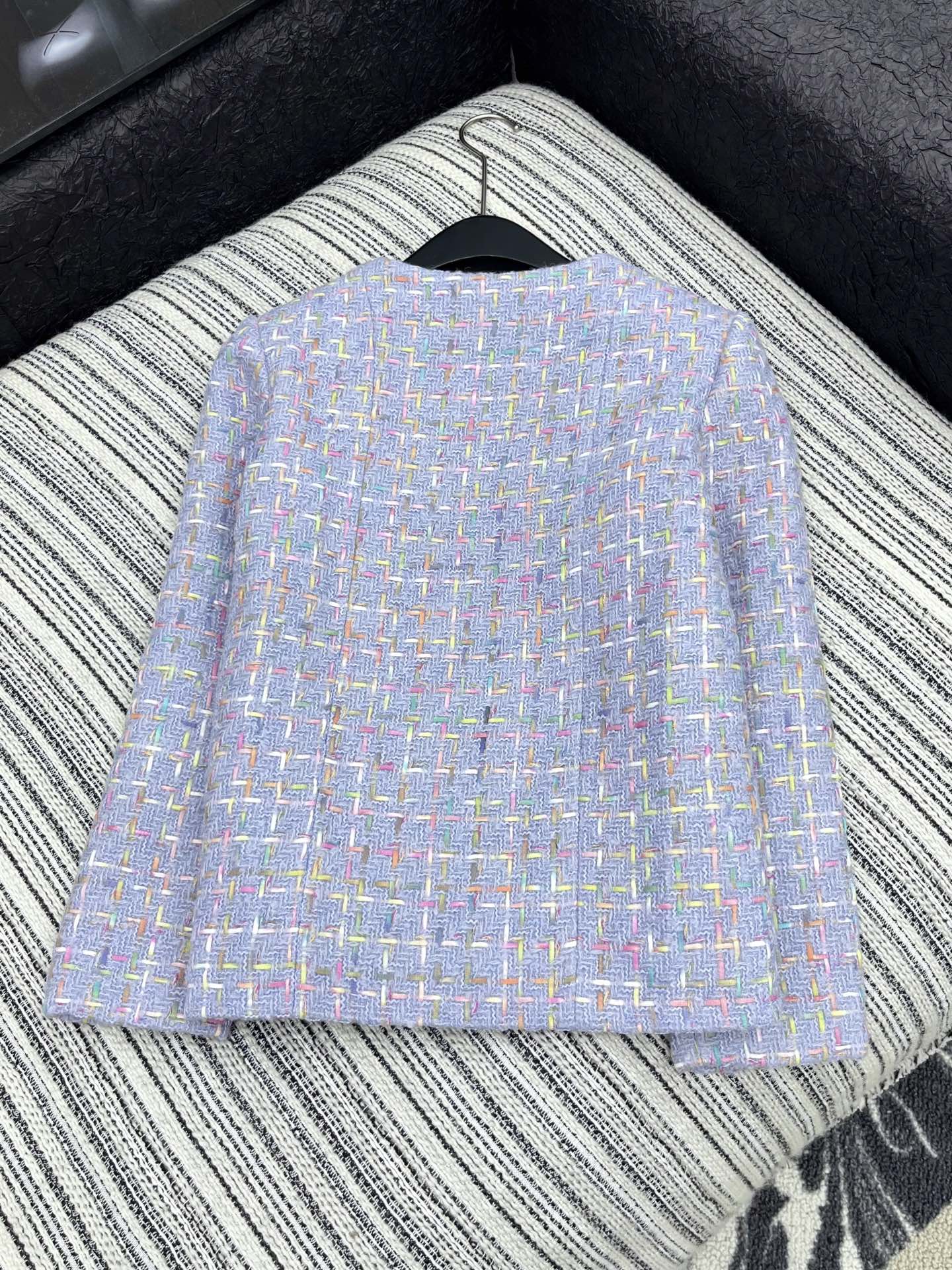 🛒𝐍𝐄𝐖 · 𝟐𝟎𝟐5/爆款现货【原版定制】Chane*｜2025新品四口袋粗花呢圆领外套定制YB进口材