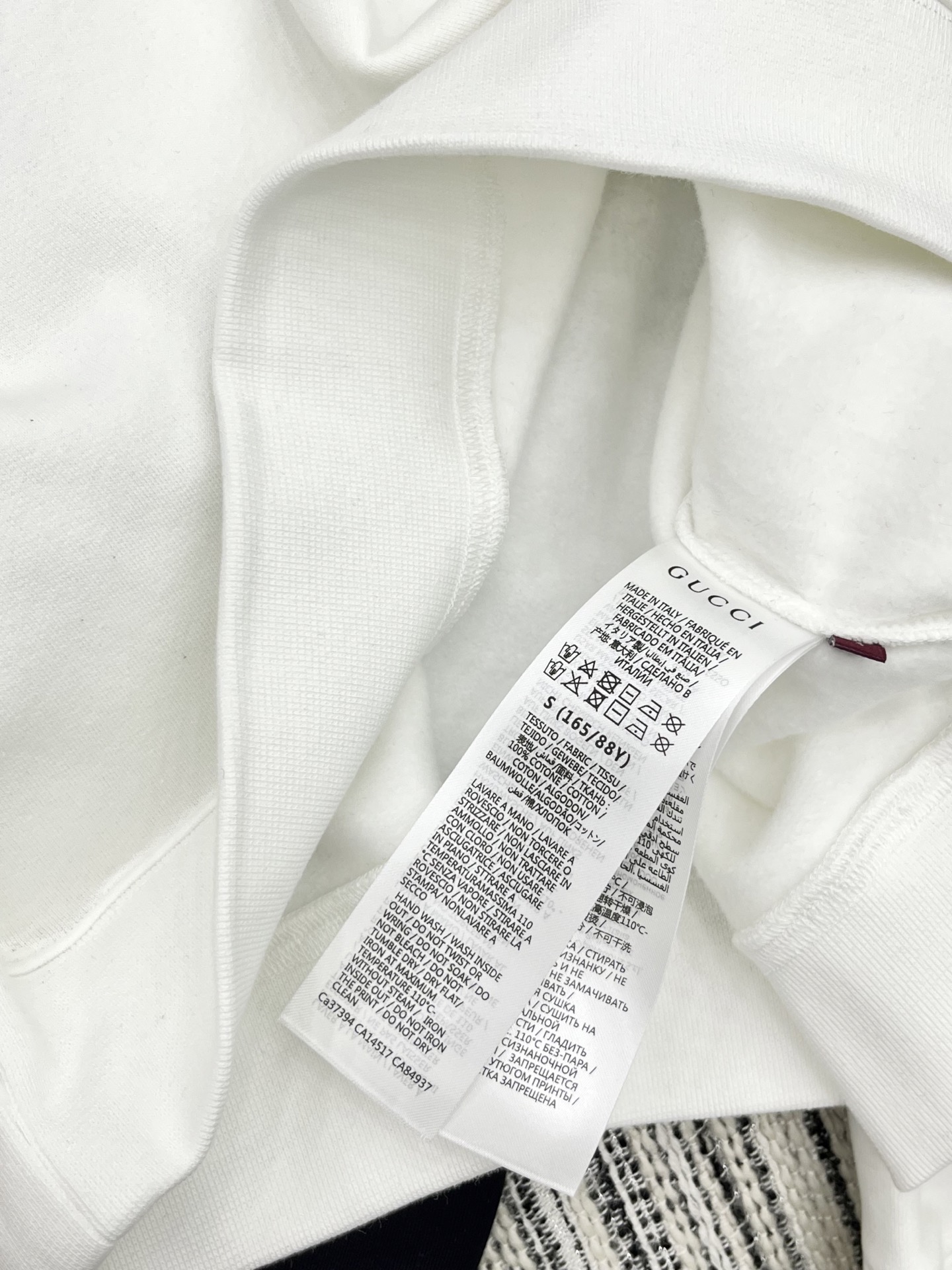 🛒𝐍𝐄𝐖 · 𝟐𝟎𝟐5/爆款现货【原版定制】Gucc*｜25早秋经典压花圆领卫衣干净利落的裁剪，落肩宽松