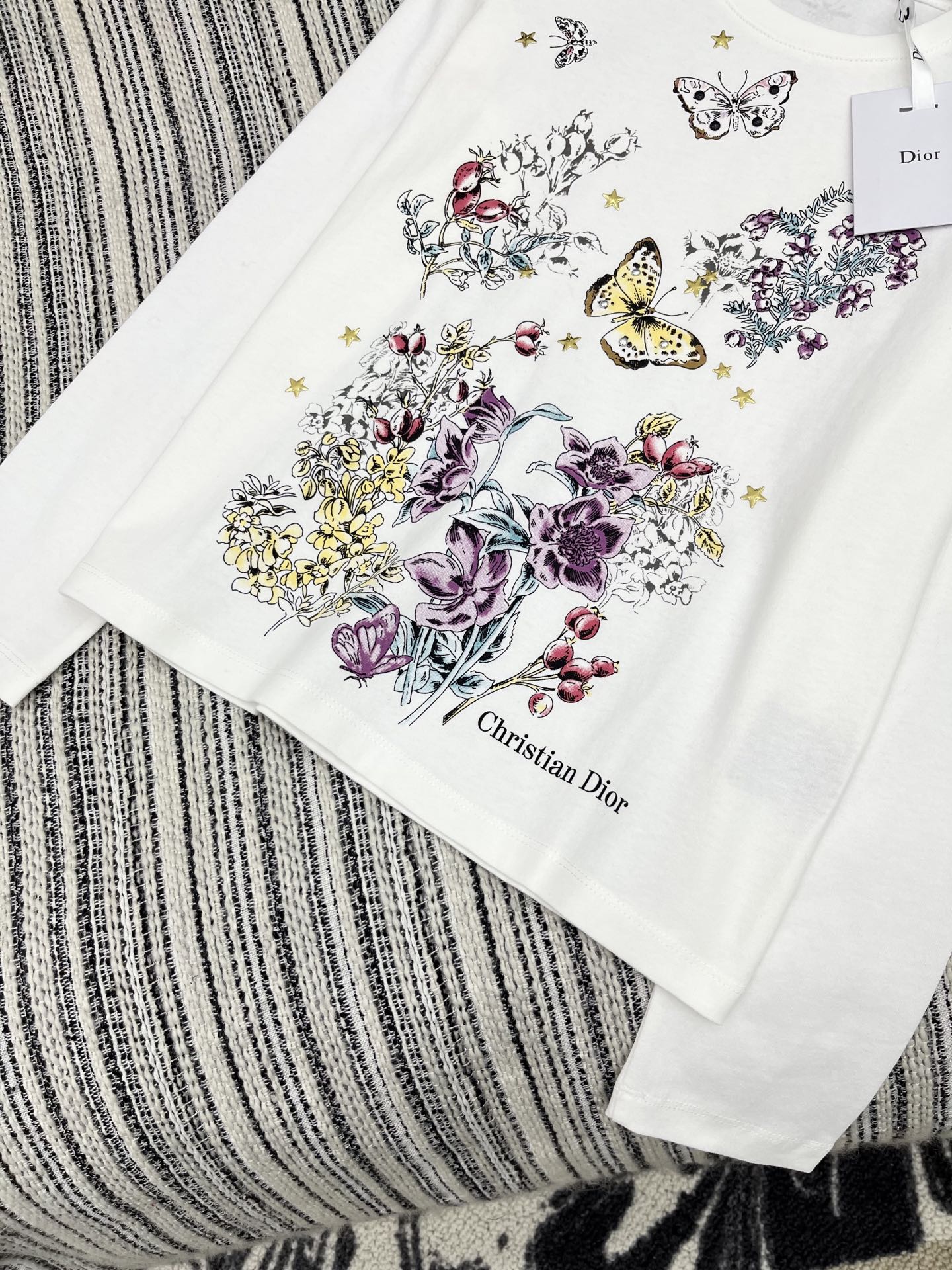 🛒𝐍𝐄𝐖 · 𝟐𝟎𝟐5/爆款现货原单品质 Dio*｜2025新款长袖T宽松慵懒版型 随性感拉满云感舒适 