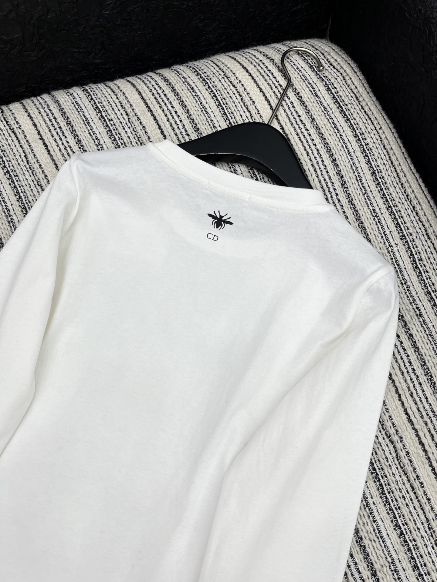 🛒𝐍𝐄𝐖 · 𝟐𝟎𝟐5/爆款现货原单品质 Dio*｜2025新款长袖T宽松慵懒版型 随性感拉满云感舒适 