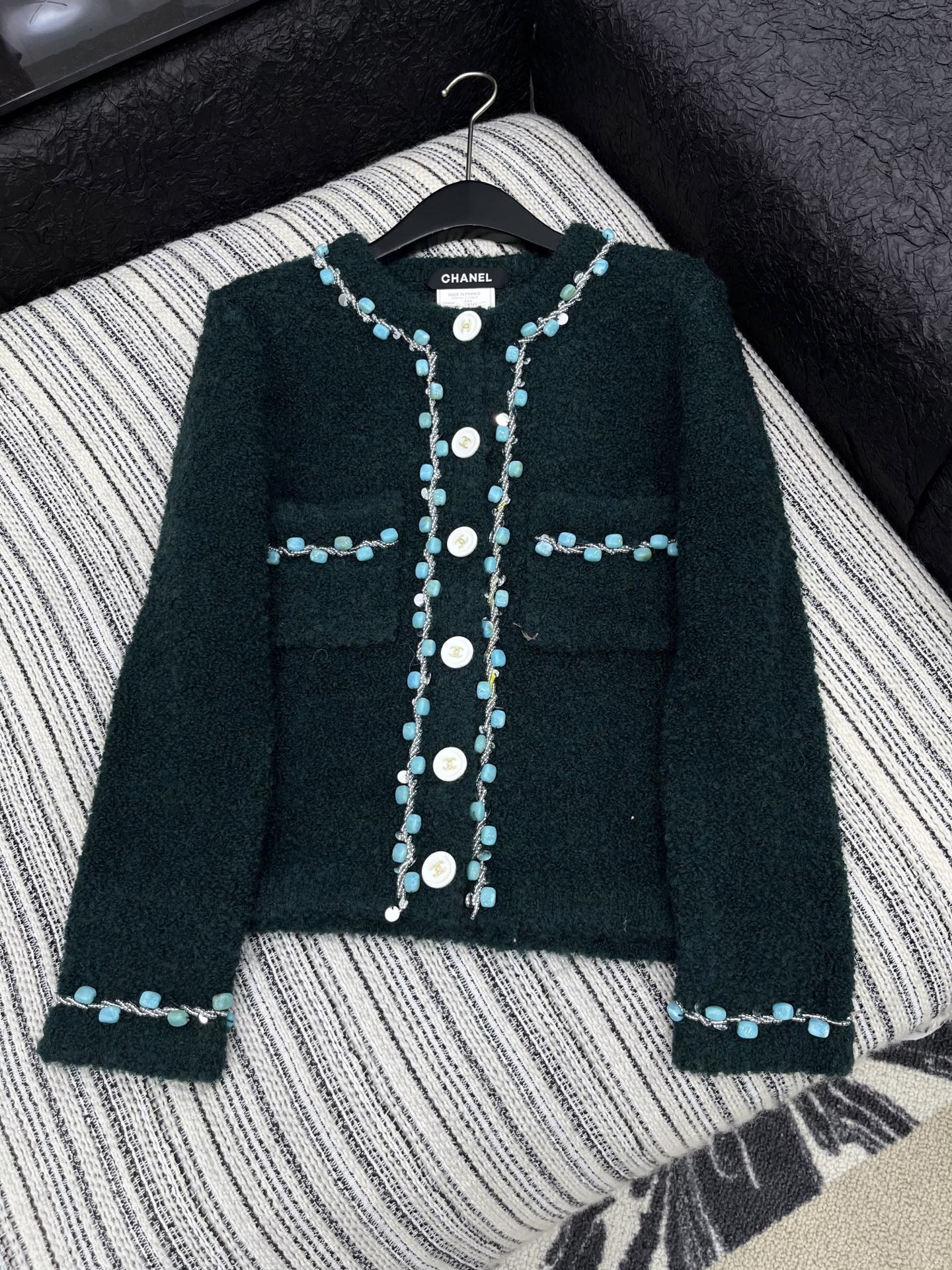 🛒𝐍𝐄𝐖 · 𝟐𝟎𝟐5/爆款现货原单品质 Chan*｜25中古系列重工撞色宝石装饰圆领外套独家订制小香风