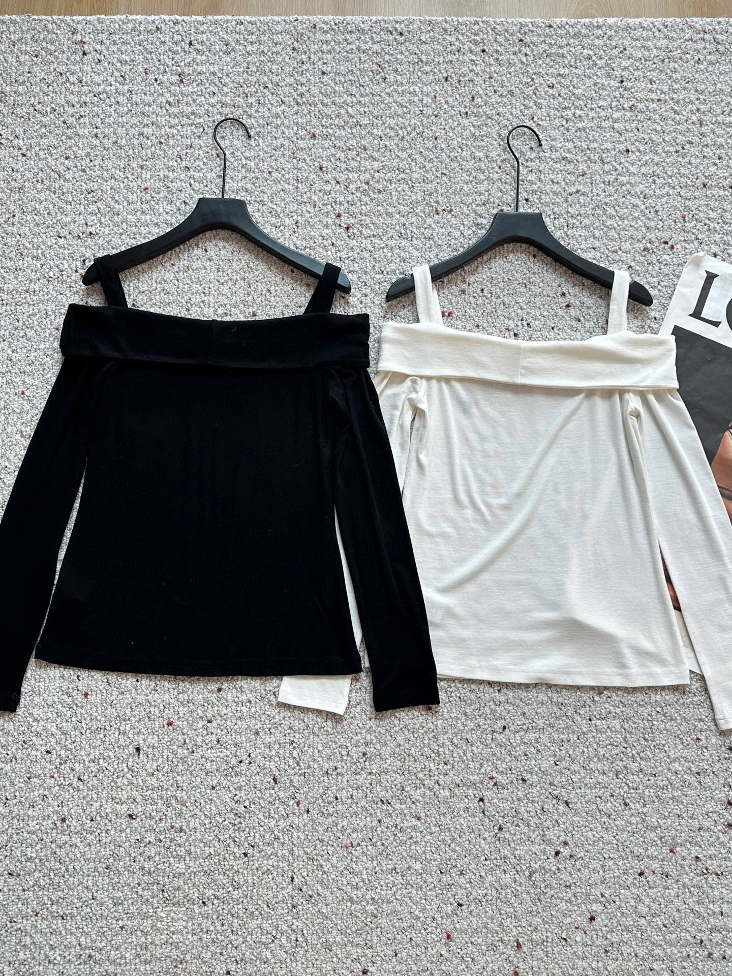 🛒𝐍𝐄𝐖 · 𝟐𝟎𝟐5/爆款现货设计师 原创｜2025新款天丝羊毛打底衫云感舒适的系列！上身的触感谁穿谁