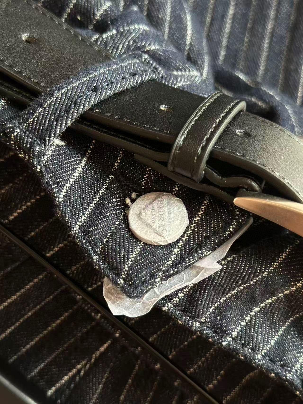 🛒𝐍𝐄𝐖 · 𝟐𝟎𝟐5/爆款现货原单品质 设计师原创｜25新款镰刀型条纹休闲裤【配腰带】颜色百搭高级 定