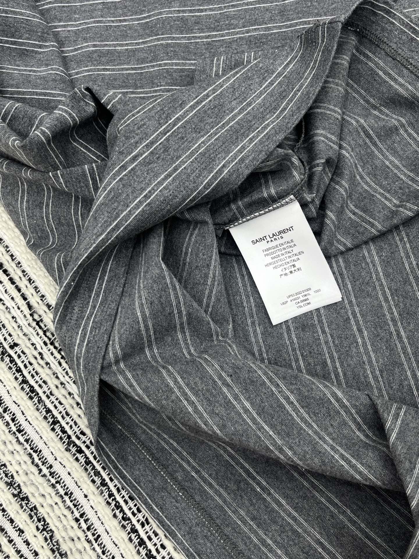 🛒𝐍𝐄𝐖 · 𝟐𝟎𝟐5/爆款现货原单品质 Ysl｜25早秋新款撞色条纹刺绣圆领长袖T恤经典字母 不同于传