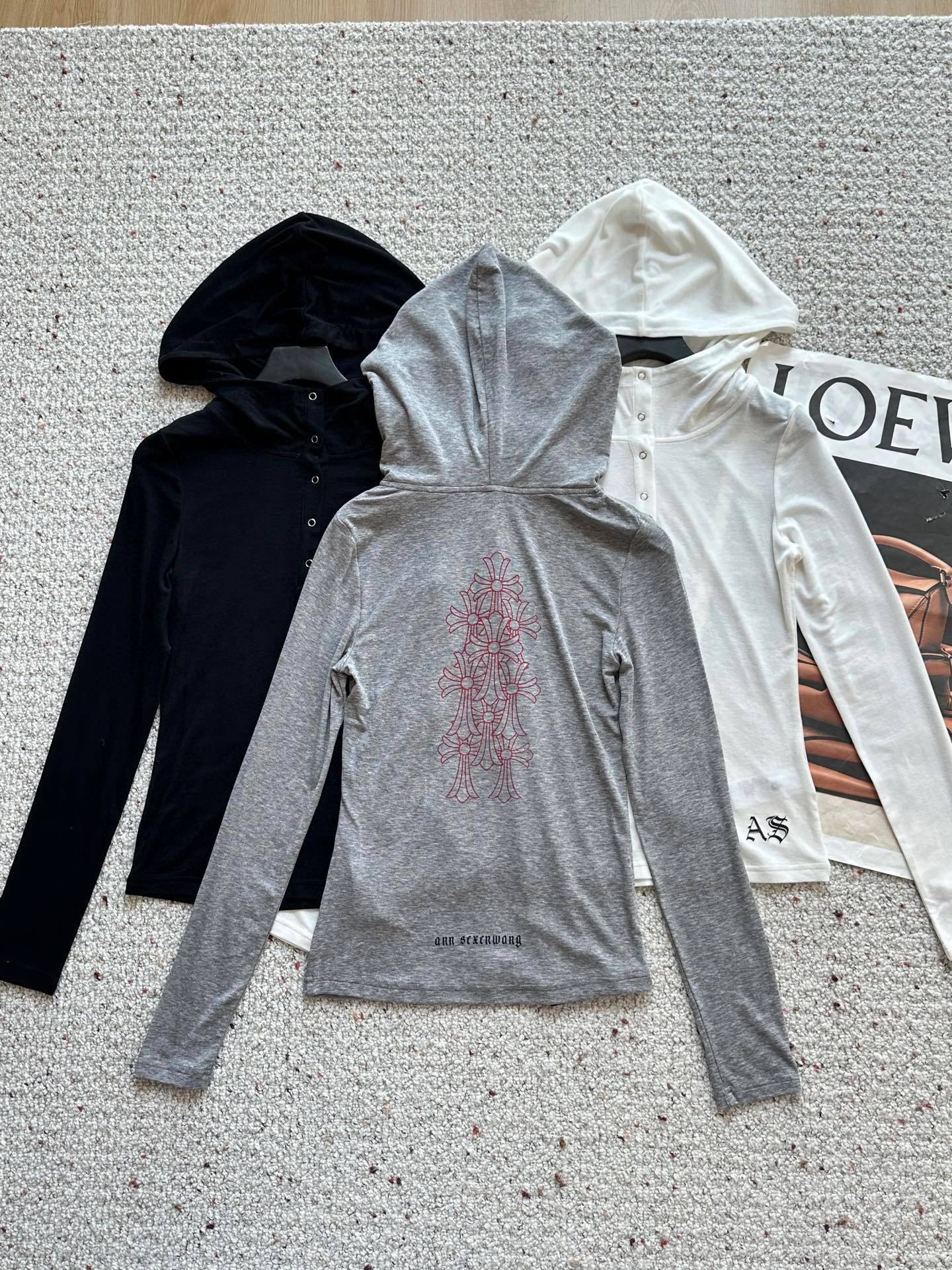 🛒𝐍𝐄𝐖 · 𝟐𝟎𝟐5/爆款现货设计师原创｜2025新款天丝羊毛带帽打底衫云感舒适的系列！上身的触感谁穿