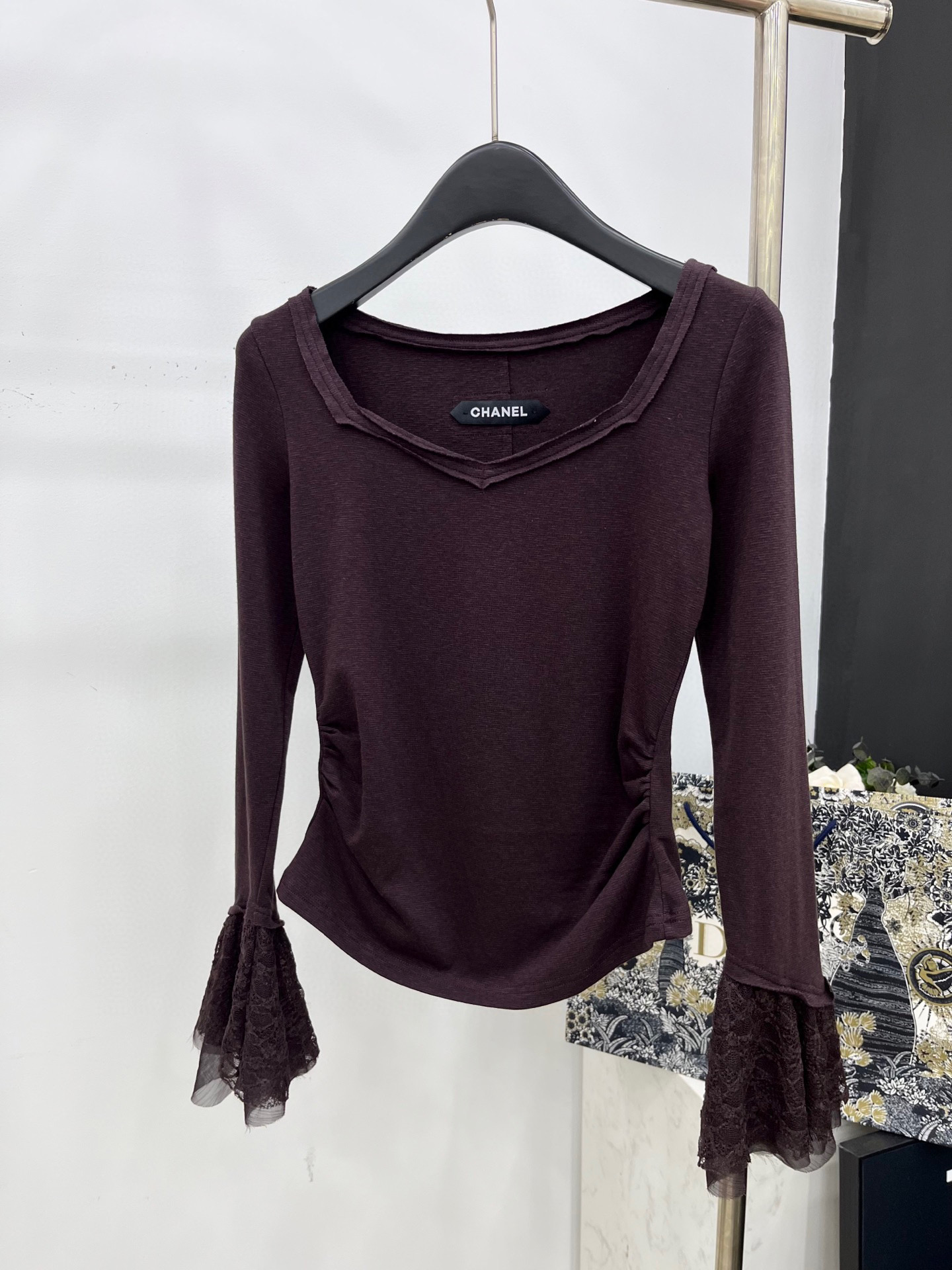 🛒𝐍𝐄𝐖 · 𝟐𝟎𝟐5/爆款现货原单品质 Chane*｜2025中古系列重工设计百搭圆领打底衫韩国进口面