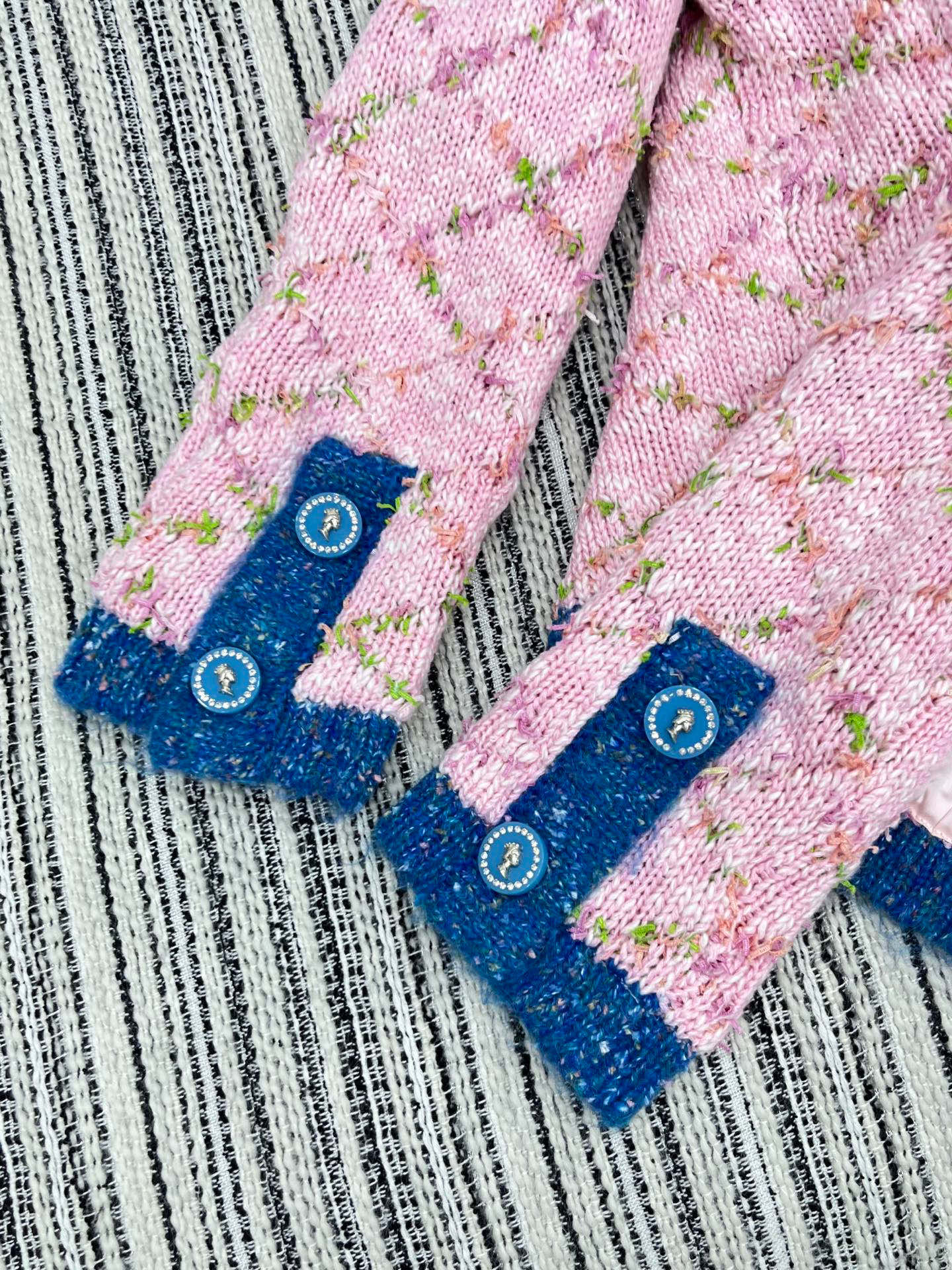 🛒𝐍𝐄𝐖 · 𝟐𝟎𝟐5/爆款现货原单品质 Chan*｜25中古系列重工撞色圆领外套【复合内衬】独家订制小