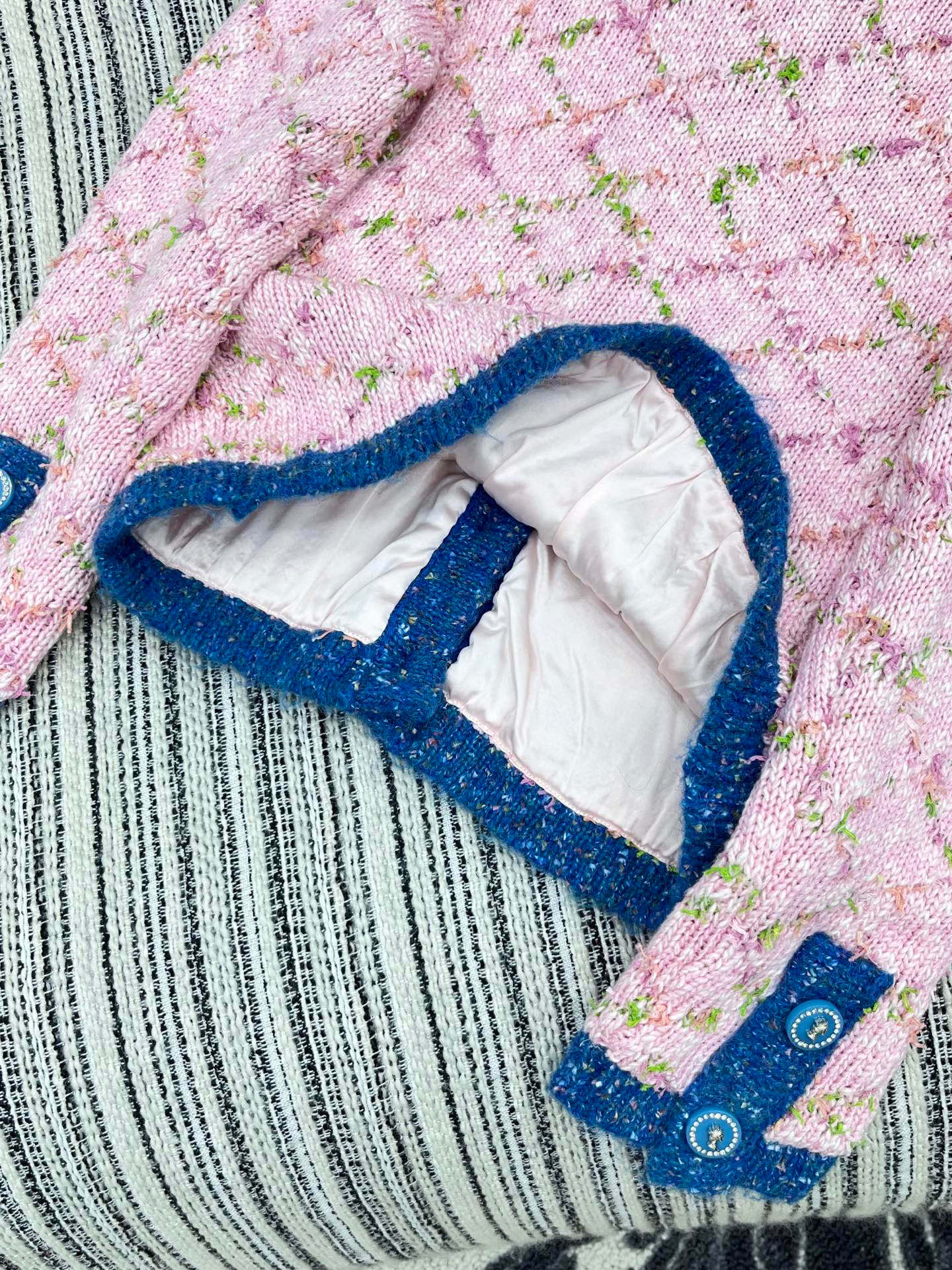 🛒𝐍𝐄𝐖 · 𝟐𝟎𝟐5/爆款现货原单品质 Chan*｜25中古系列重工撞色圆领外套【复合内衬】独家订制小