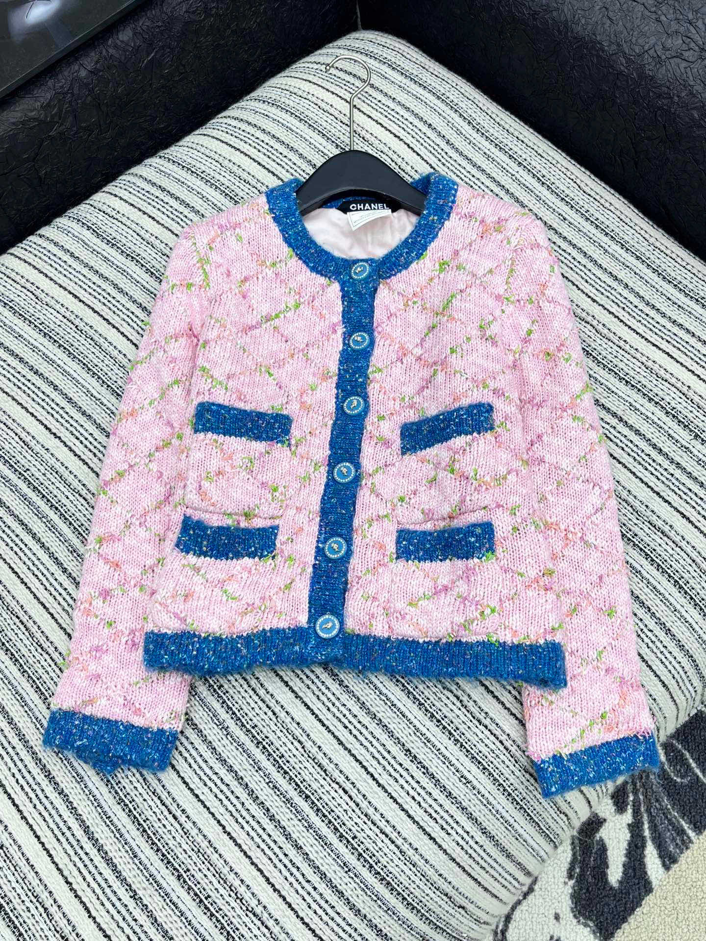 🛒𝐍𝐄𝐖 · 𝟐𝟎𝟐5/爆款现货原单品质 Chan*｜25中古系列重工撞色圆领外套【复合内衬】独家订制小