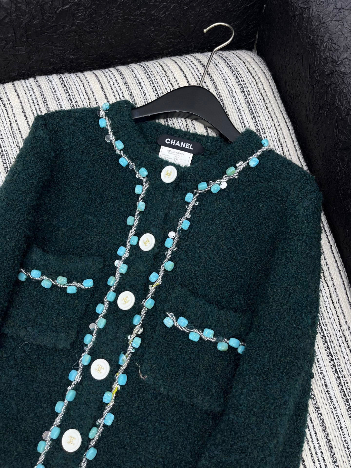 🛒𝐍𝐄𝐖 · 𝟐𝟎𝟐5/爆款现货原单品质 Chan*｜25中古系列重工撞色宝石装饰圆领外套独家订制小香风