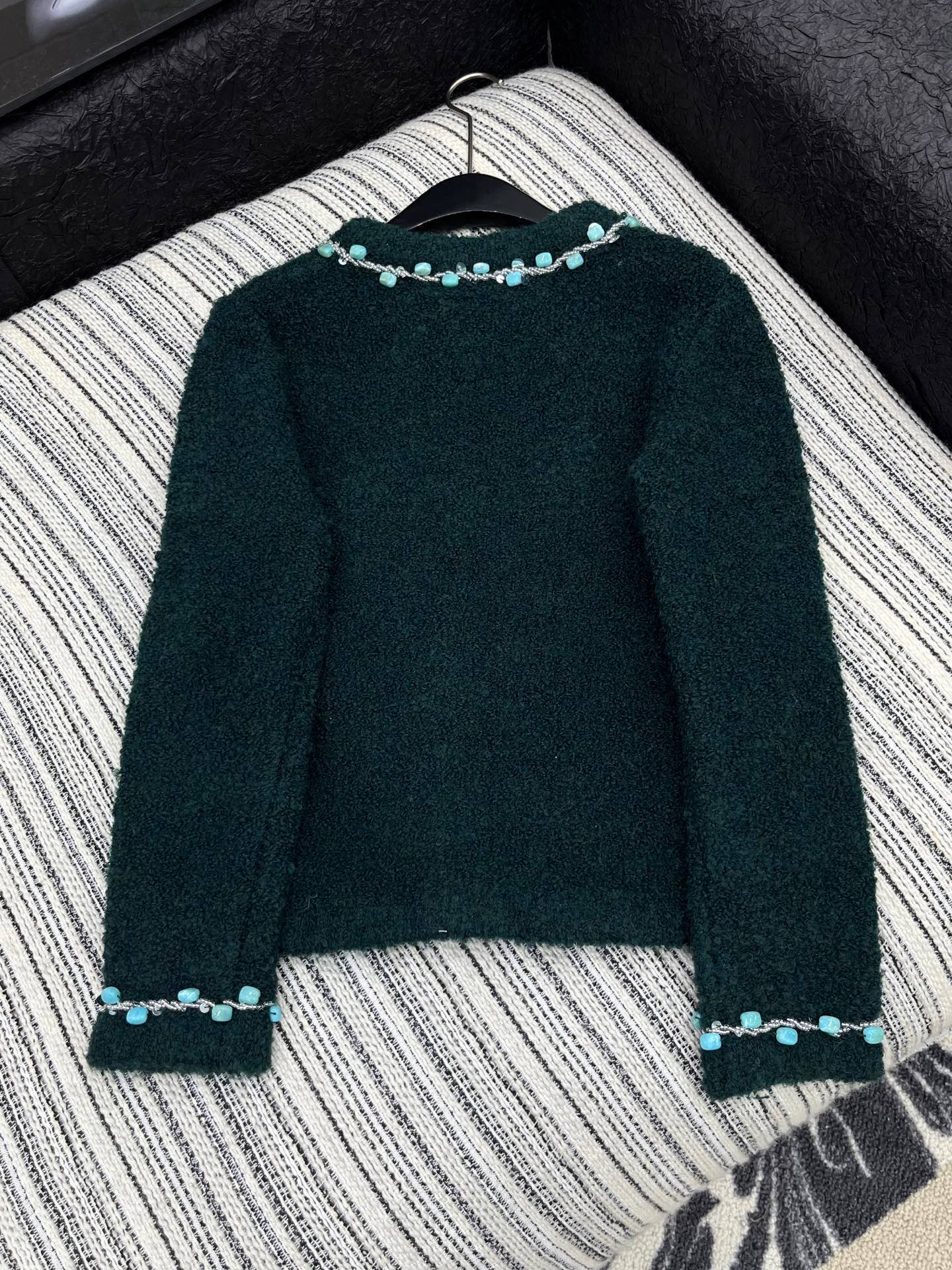 🛒𝐍𝐄𝐖 · 𝟐𝟎𝟐5/爆款现货原单品质 Chan*｜25中古系列重工撞色宝石装饰圆领外套独家订制小香风