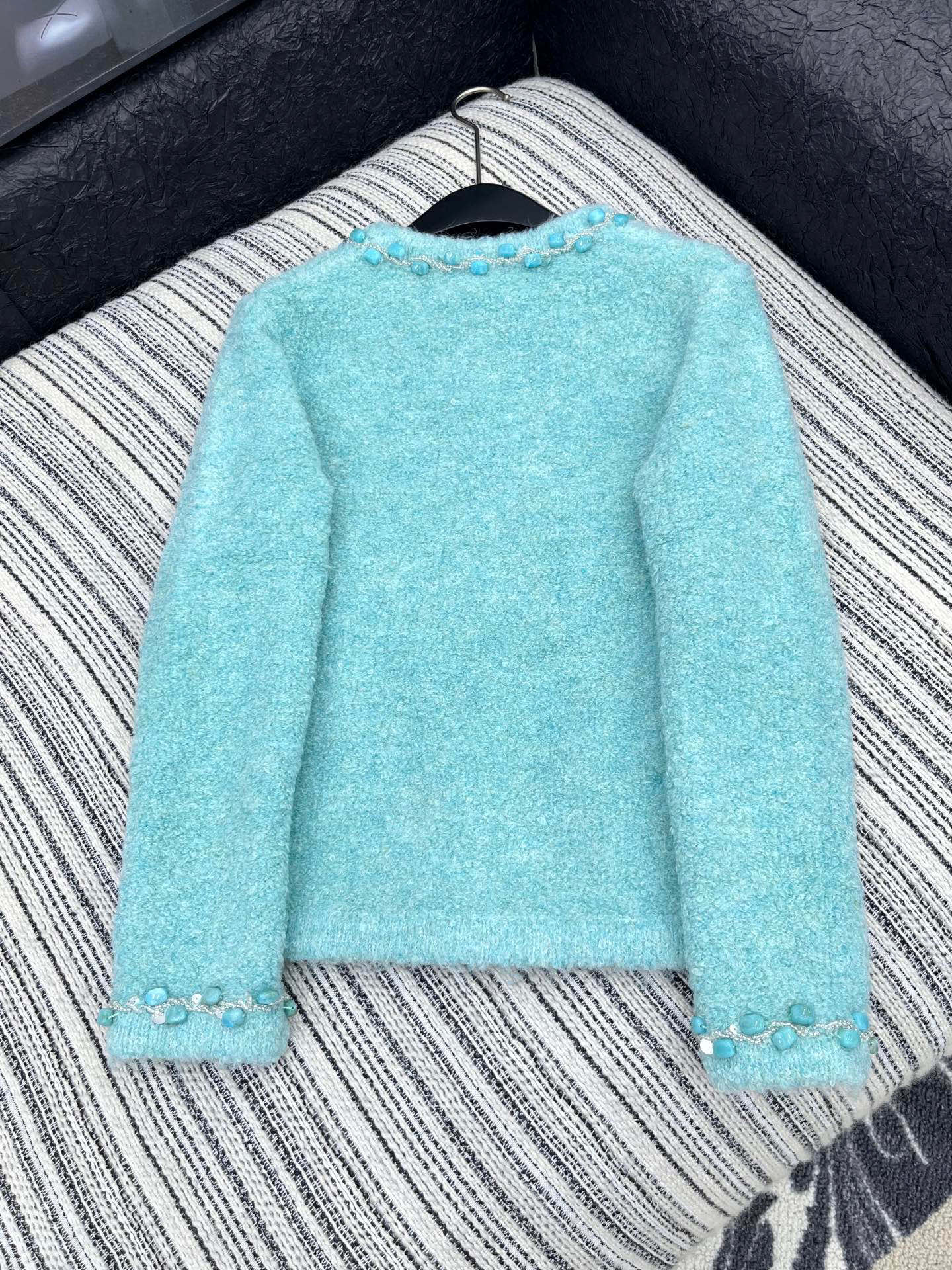 🛒𝐍𝐄𝐖 · 𝟐𝟎𝟐5/爆款现货原单品质 Chan*｜25中古系列重工撞色宝石装饰圆领外套独家订制小香风