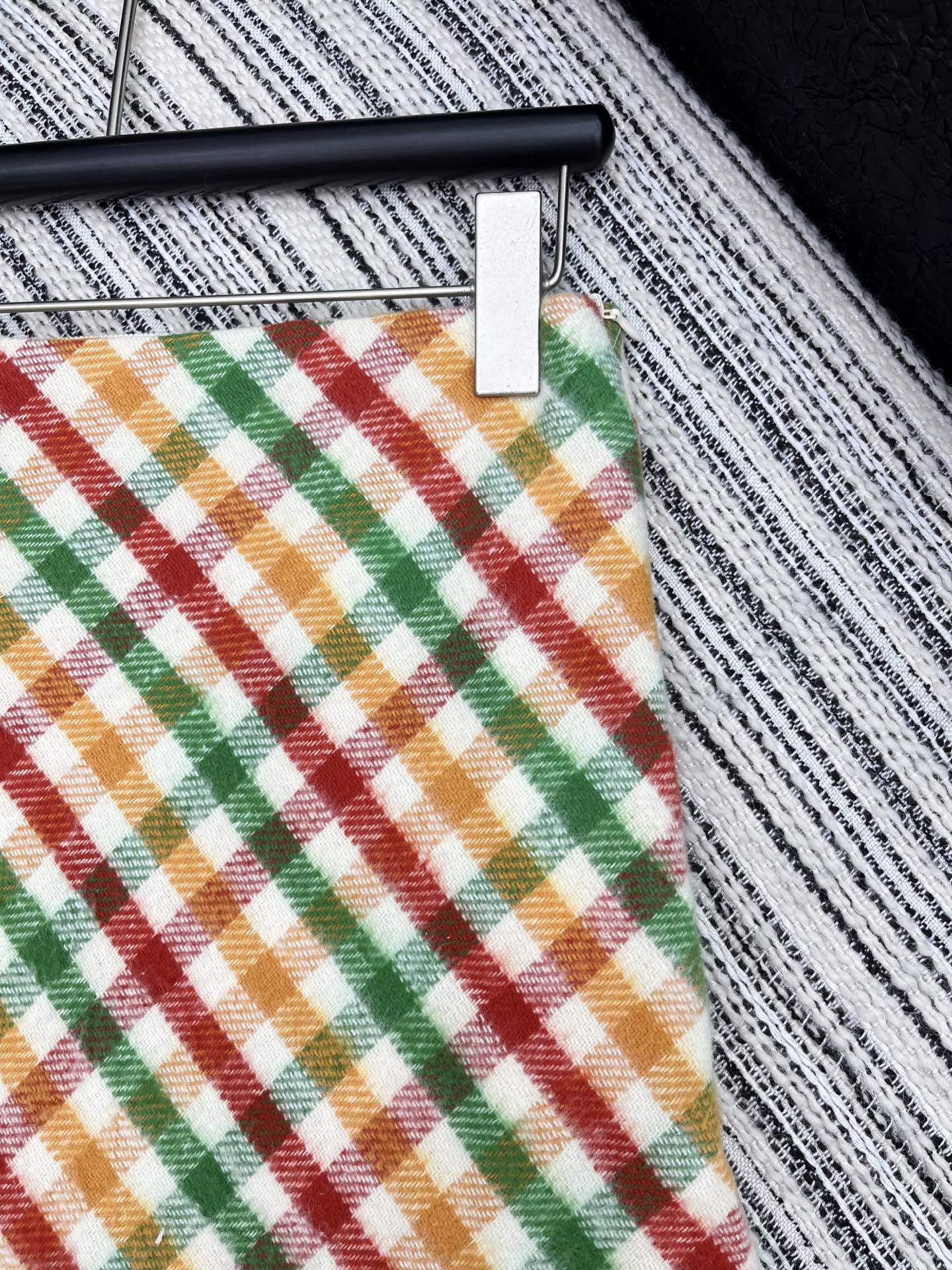 🛒𝐍𝐄𝐖 · 𝟐𝟎𝟐5/爆款现货【原版定制】 Miu Mi *｜2025新品半裙对比🆚品质 定制高品质材