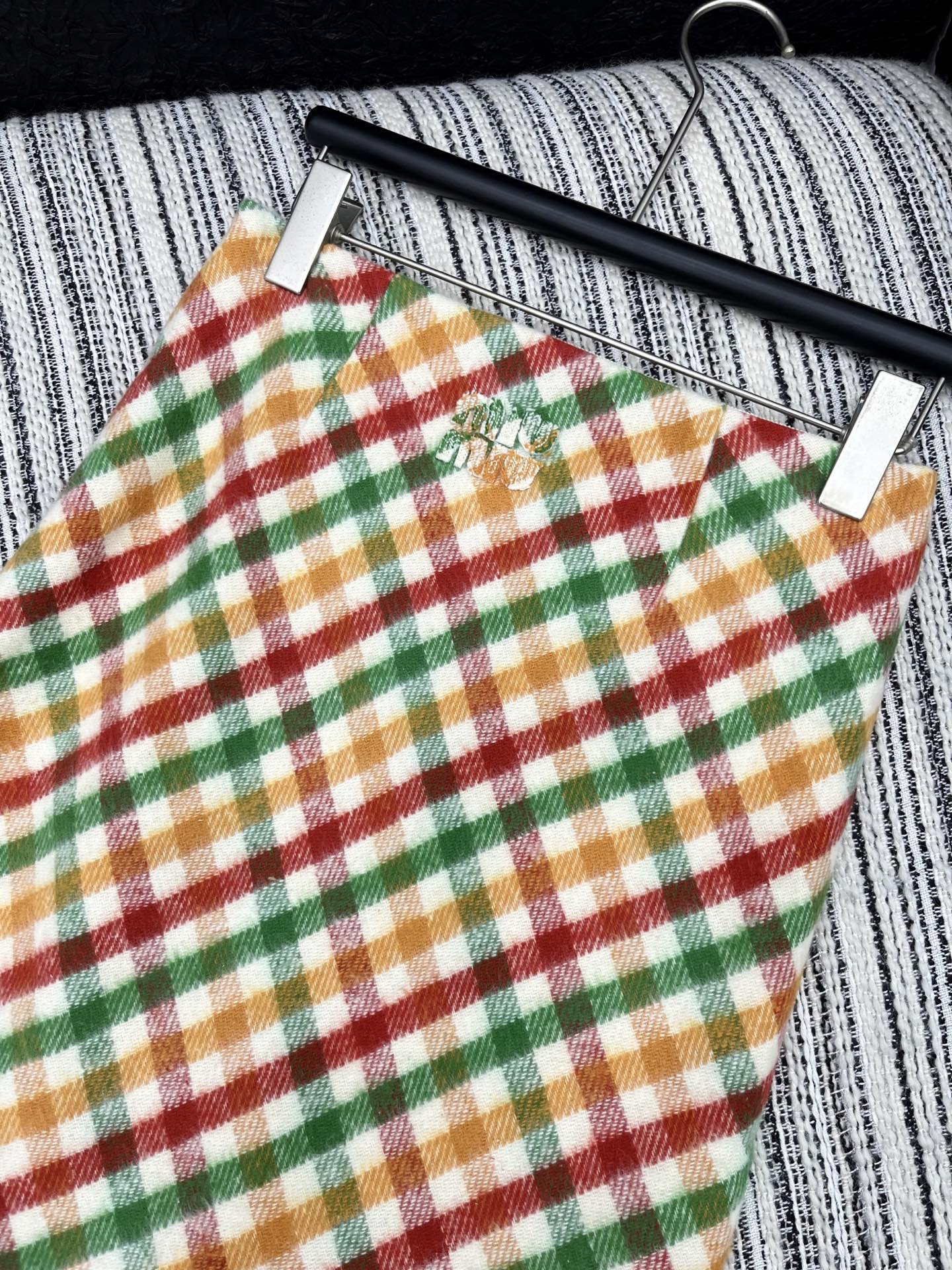 🛒𝐍𝐄𝐖 · 𝟐𝟎𝟐5/爆款现货【原版定制】 Miu Mi *｜2025新品半裙对比🆚品质 定制高品质材