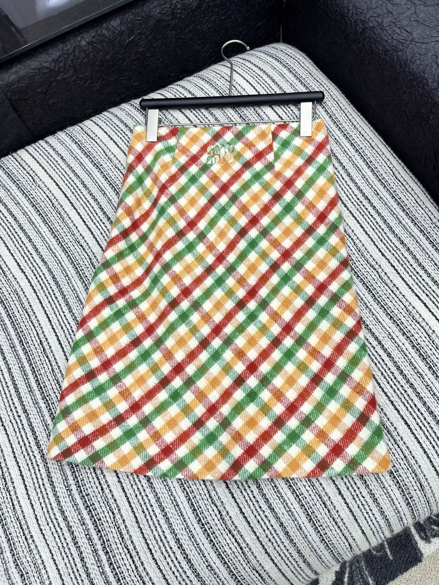 🛒𝐍𝐄𝐖 · 𝟐𝟎𝟐5/爆款现货【原版定制】 Miu Mi *｜2025新品半裙对比🆚品质 定制高品质材