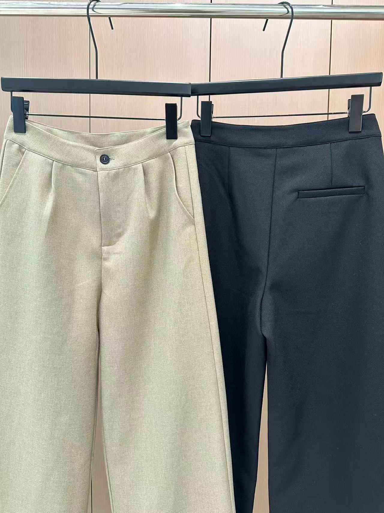 🛒𝐍𝐄𝐖 · 𝟐𝟎𝟐5/爆款现货设计师 原创｜撞色拼接休闲套装拼皮翻领休闲外套，搭配休闲裤，定制面料，日